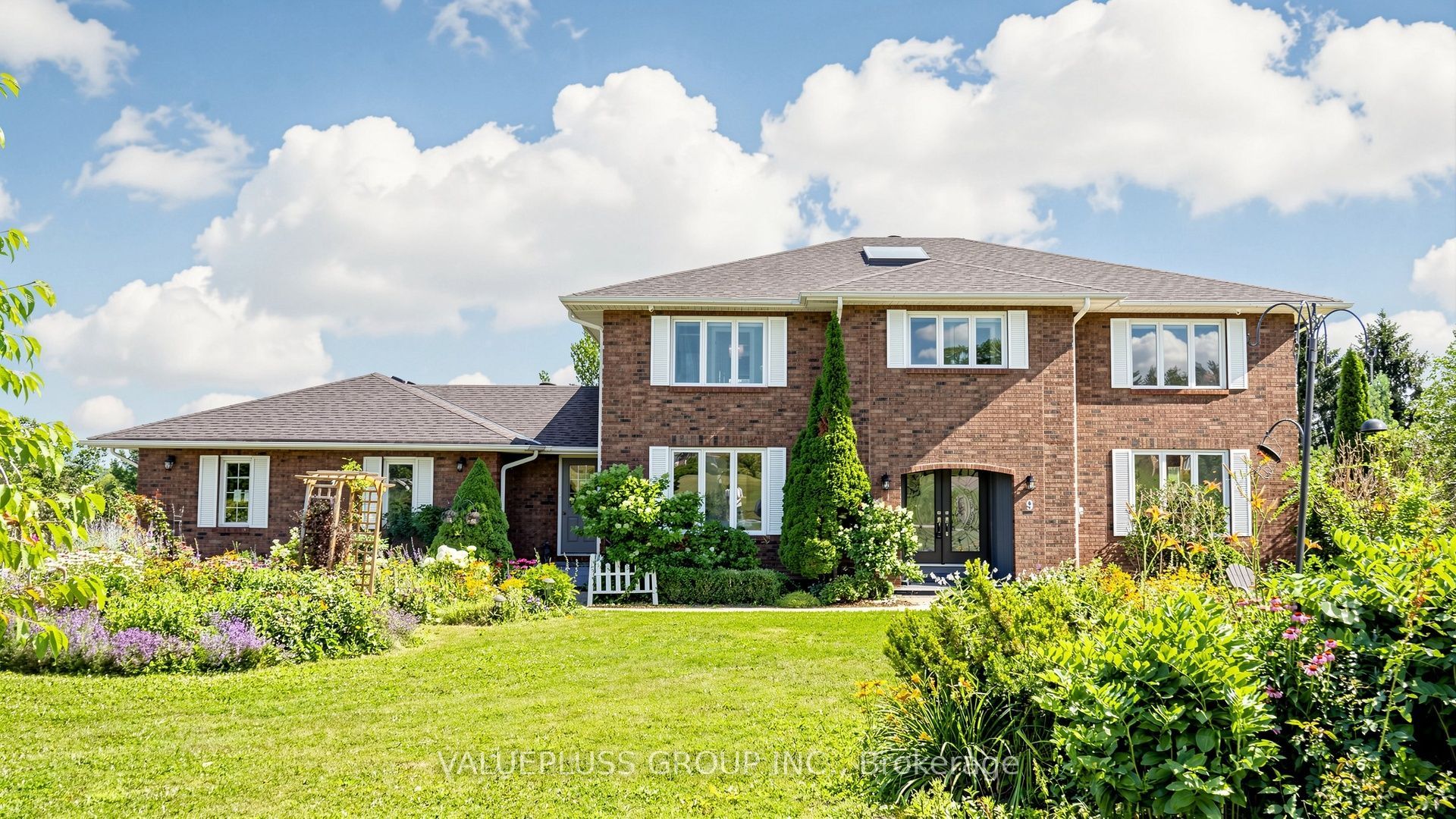 9 Island Lake Drive, Whitchurch-Stouffville, ON L4A 7X4 photo 4