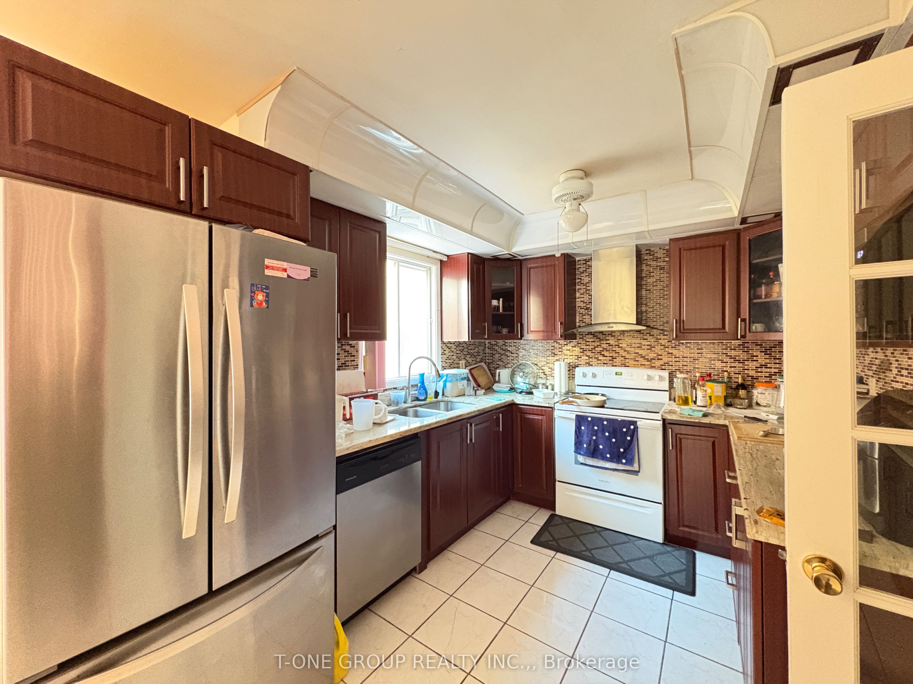 59 Chloe Crescent 1st &2nd Fl(No Master BR, Markham, ON L3S 2H8 photo 5