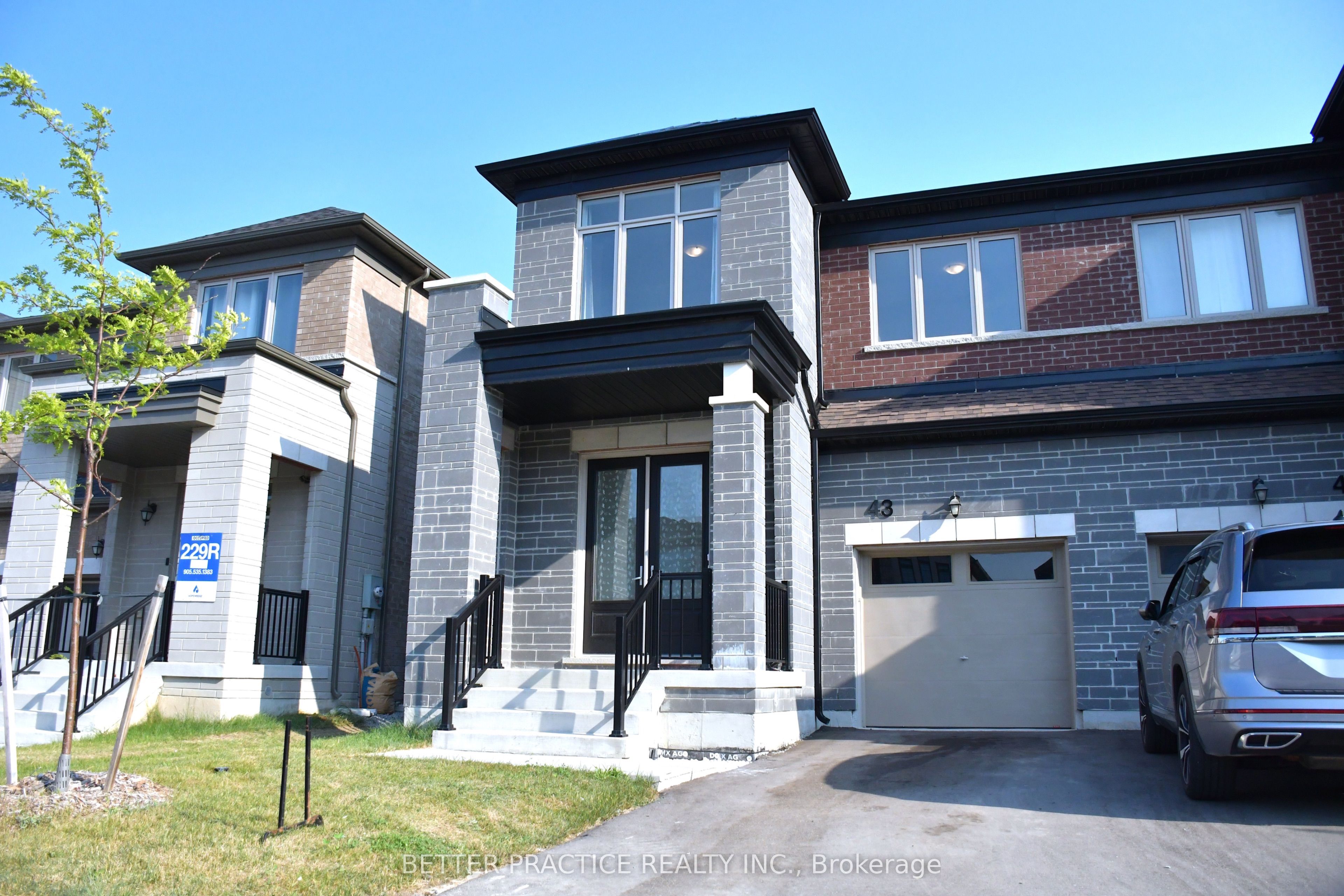 43 Kentledge Avenue, East Gwillimbury, ON L9N 0W3