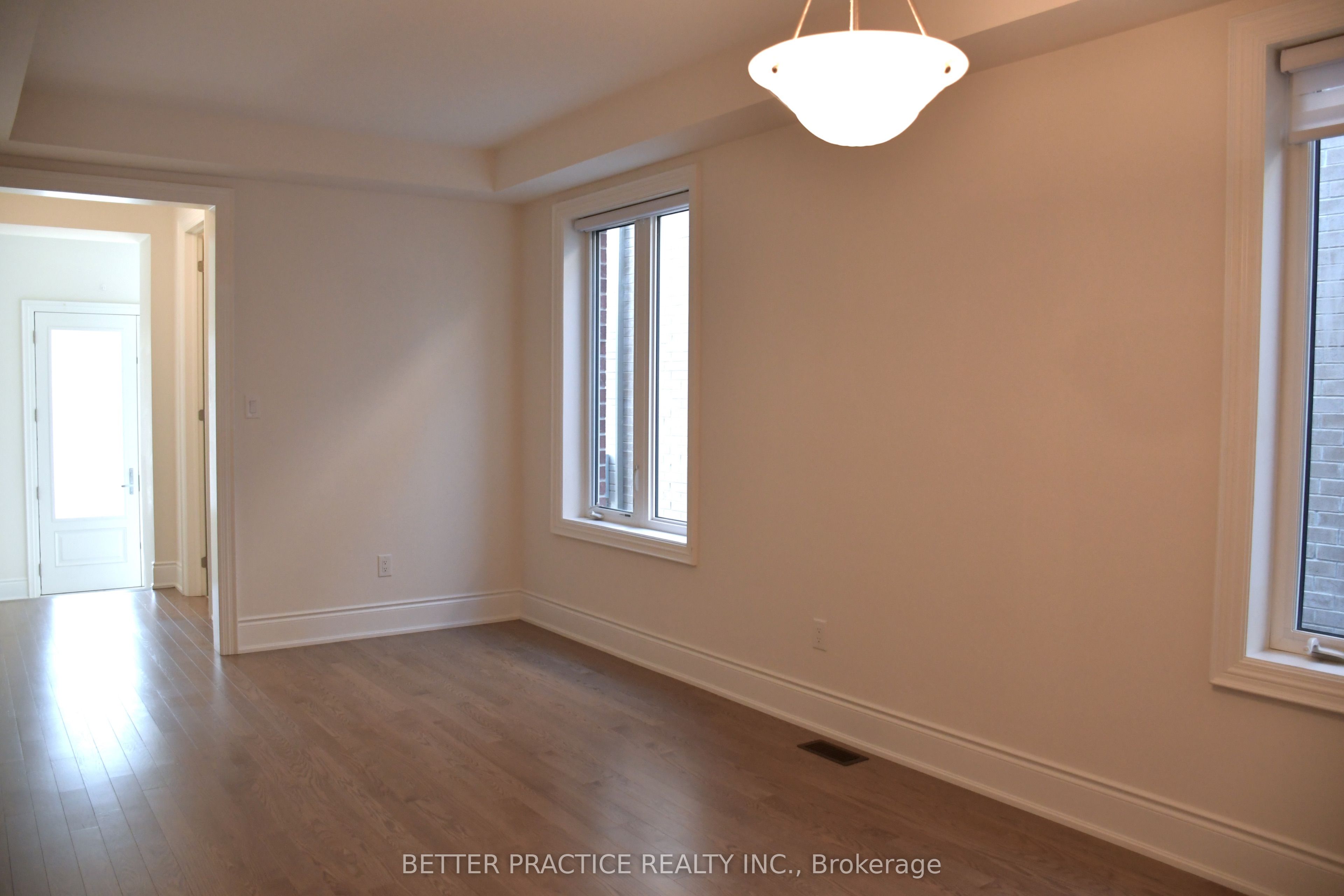 43 Kentledge Avenue, East Gwillimbury, ON L9N 0W3 photo 2
