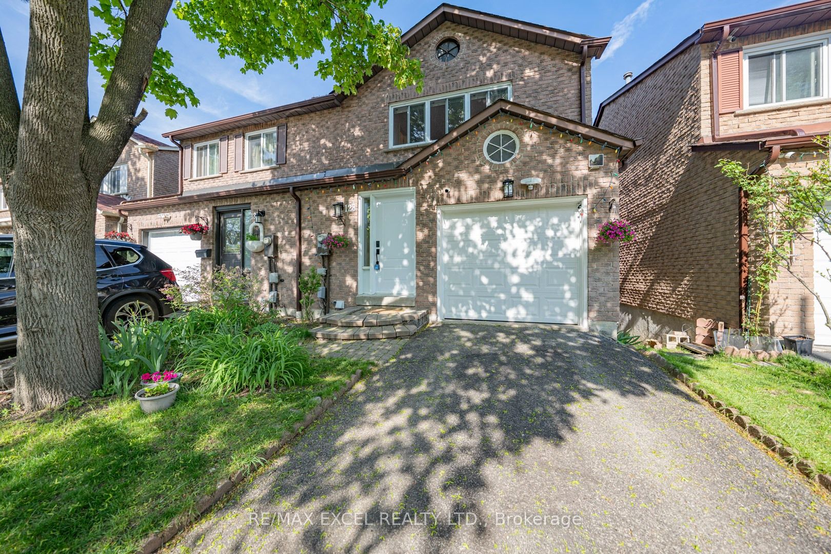 128 Cottonwood Court, Markham, ON L3T 5X1 photo 2