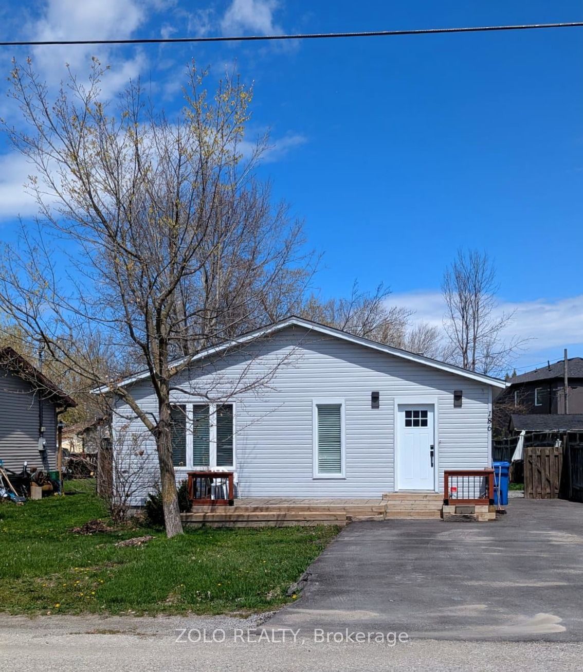 186 Beach Road, Georgina, ON L4P 2L9