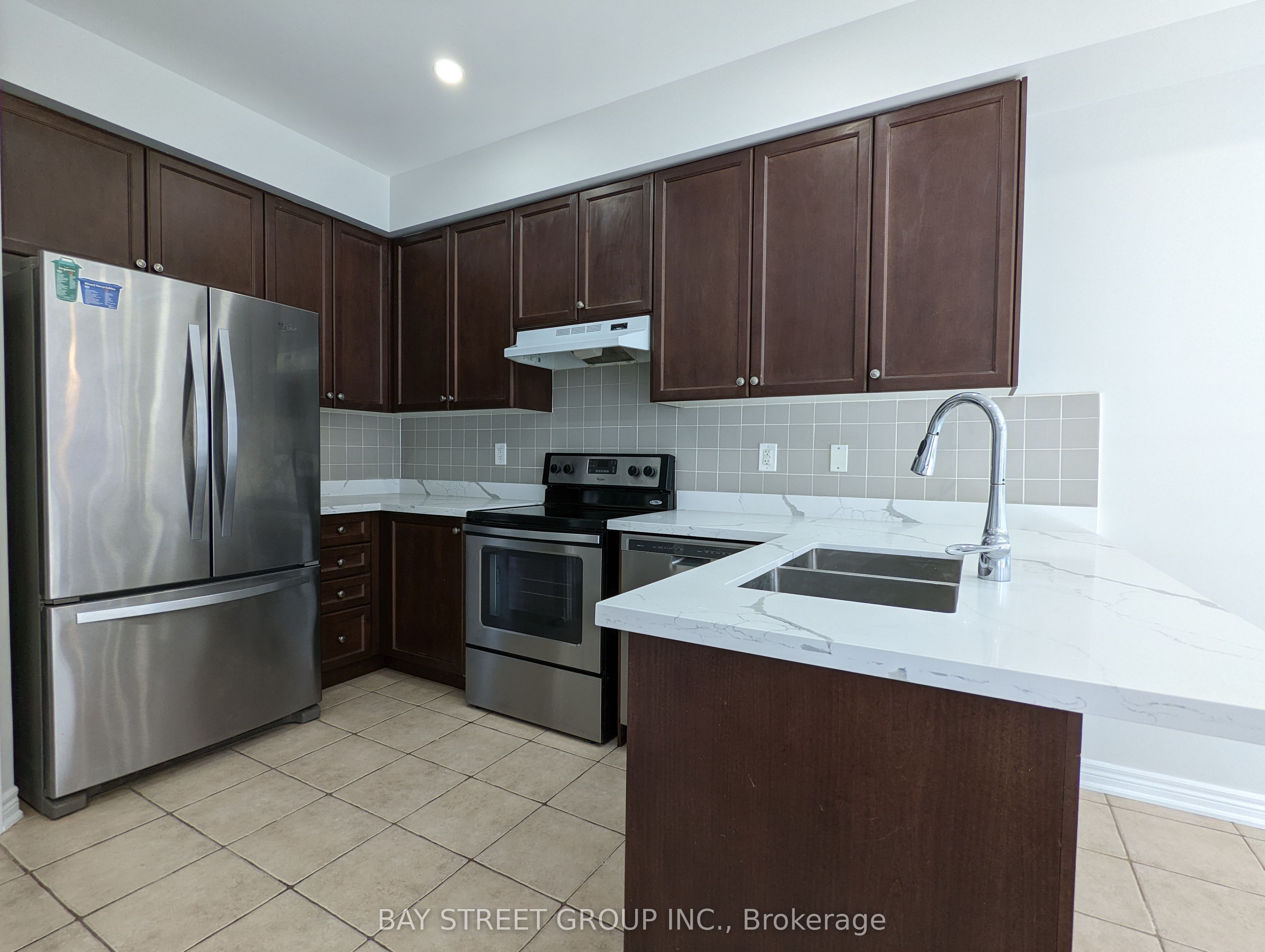 80 Brock Avenue, Markham, ON L6C 0S9 photo 2
