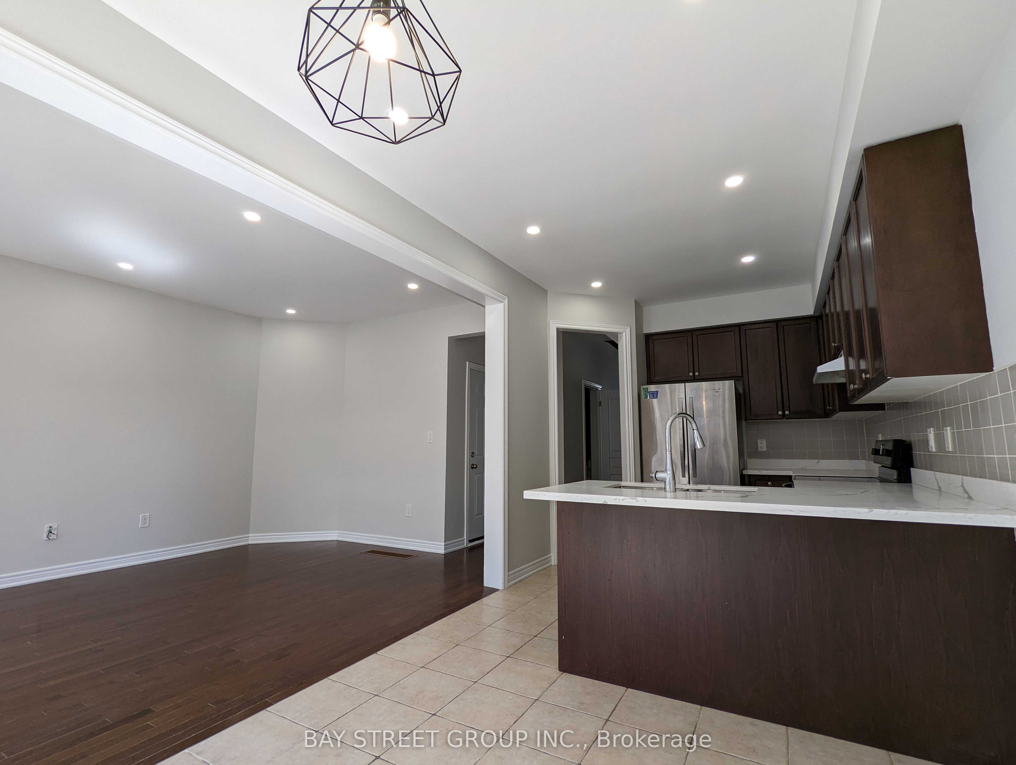 80 Brock Avenue, Markham, ON L6C 0S9 photo 4