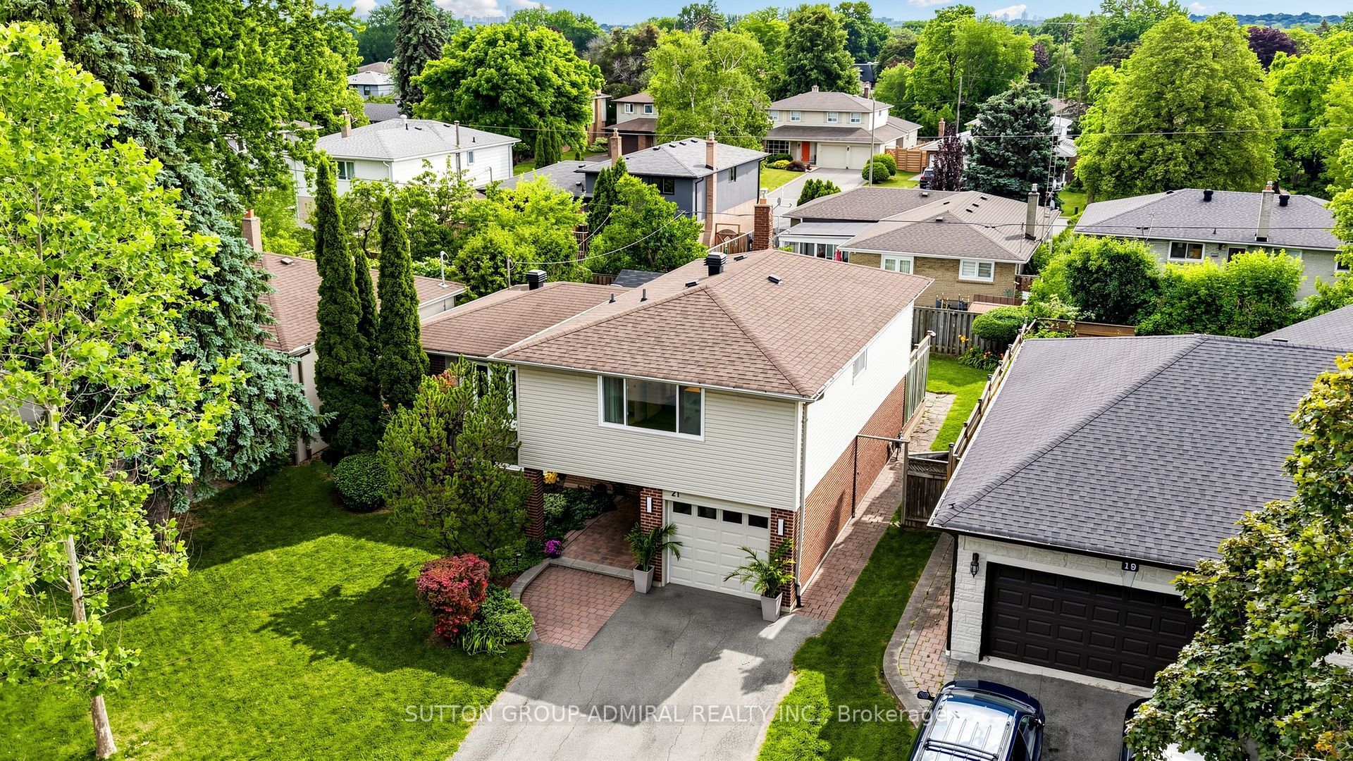 21 Donalbain Crescent, Markham, ON L3T 3S3 photo 2