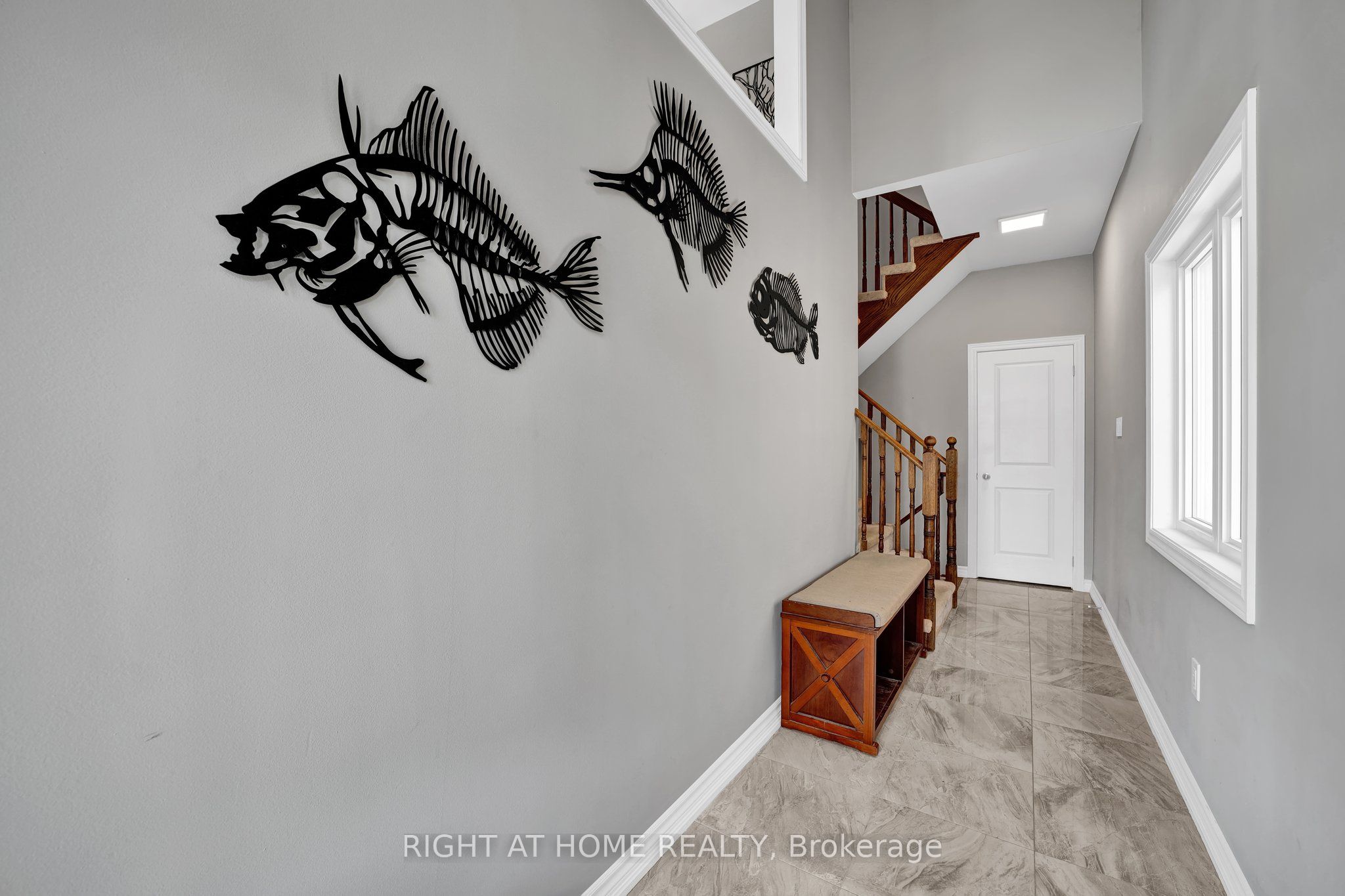 40 Ridge Gate Crescent, East Gwillimbury, ON L0G 1M0 photo 4