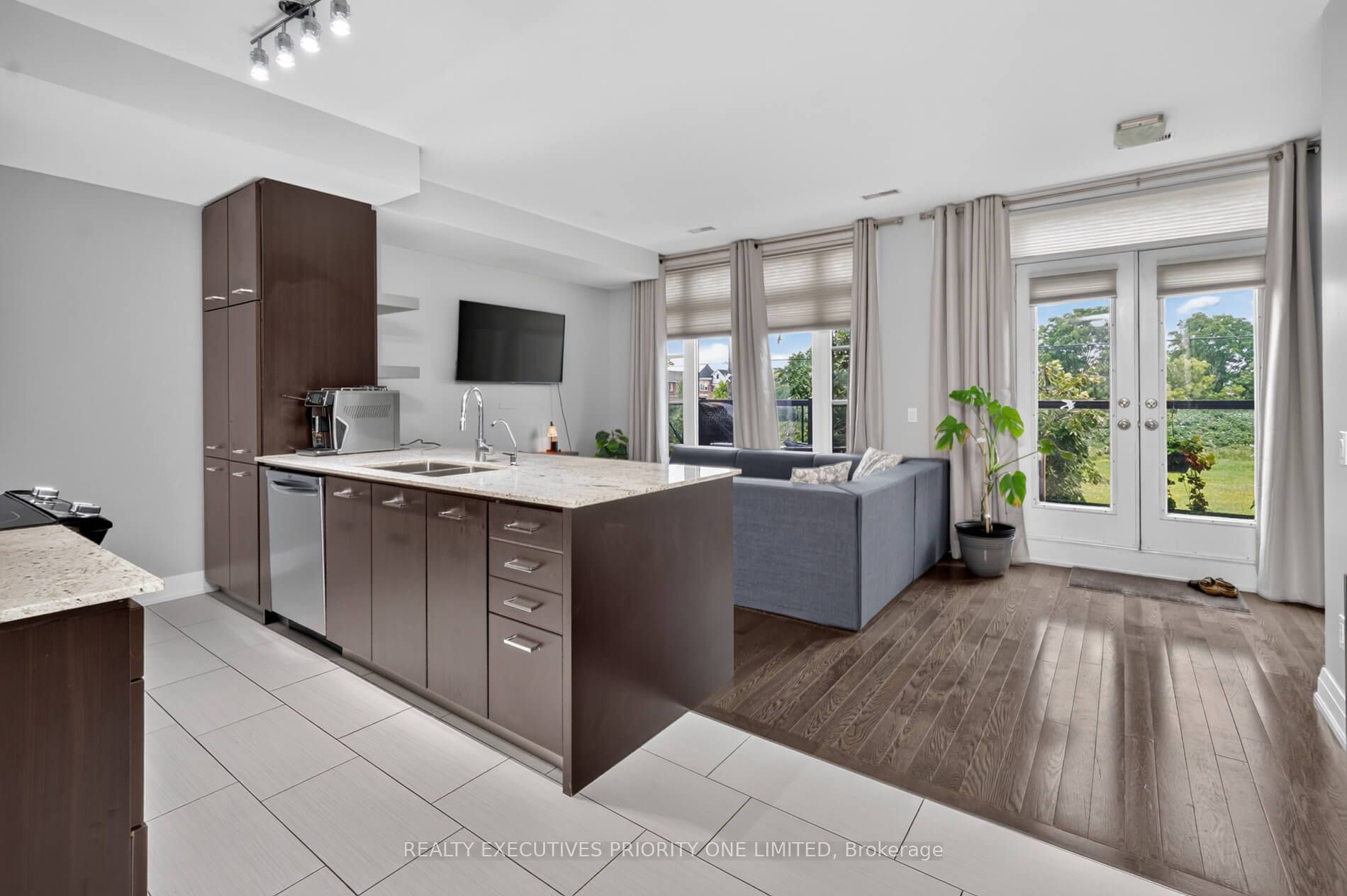 8161 Kipling Avenue 59, Vaughan, ON L4L 2A3 photo 5