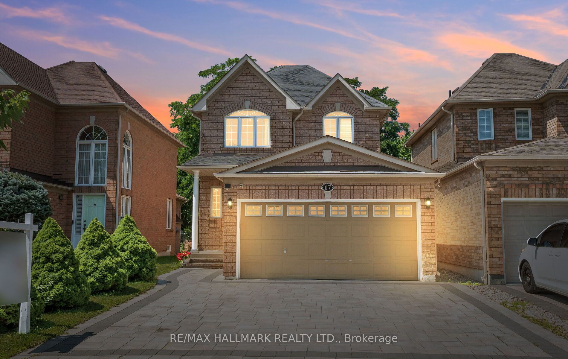 17 Rushingbrook Drive, Richmond Hill, ON L4S 1W6 photo 3
