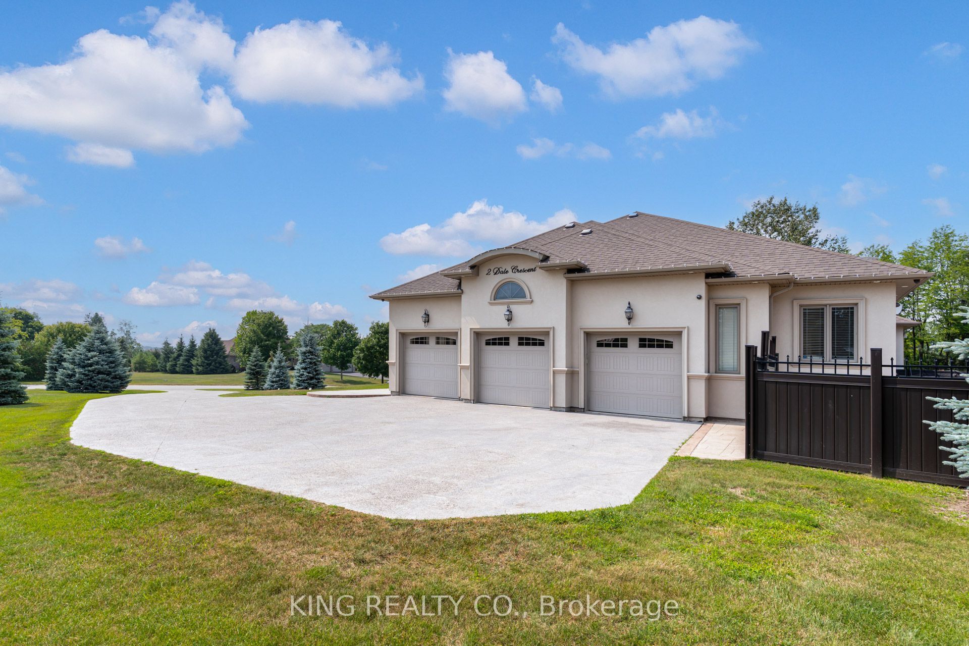 2 Dale Crescent, Bradford West Gwillimbury, ON L0L 1L0 photo 5