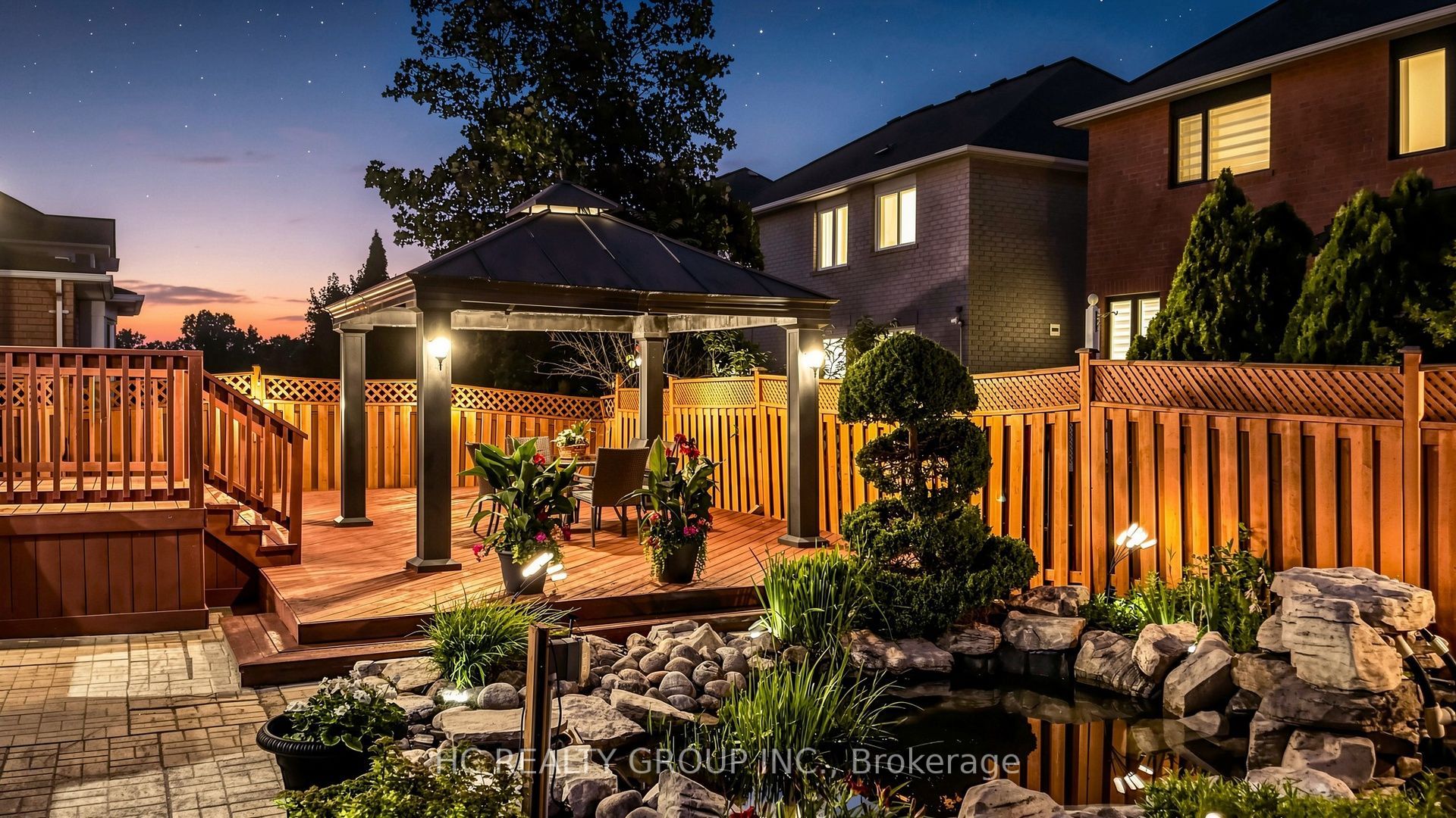 18 Saxony Drive, Markham, ON L6C 2B5 photo 2