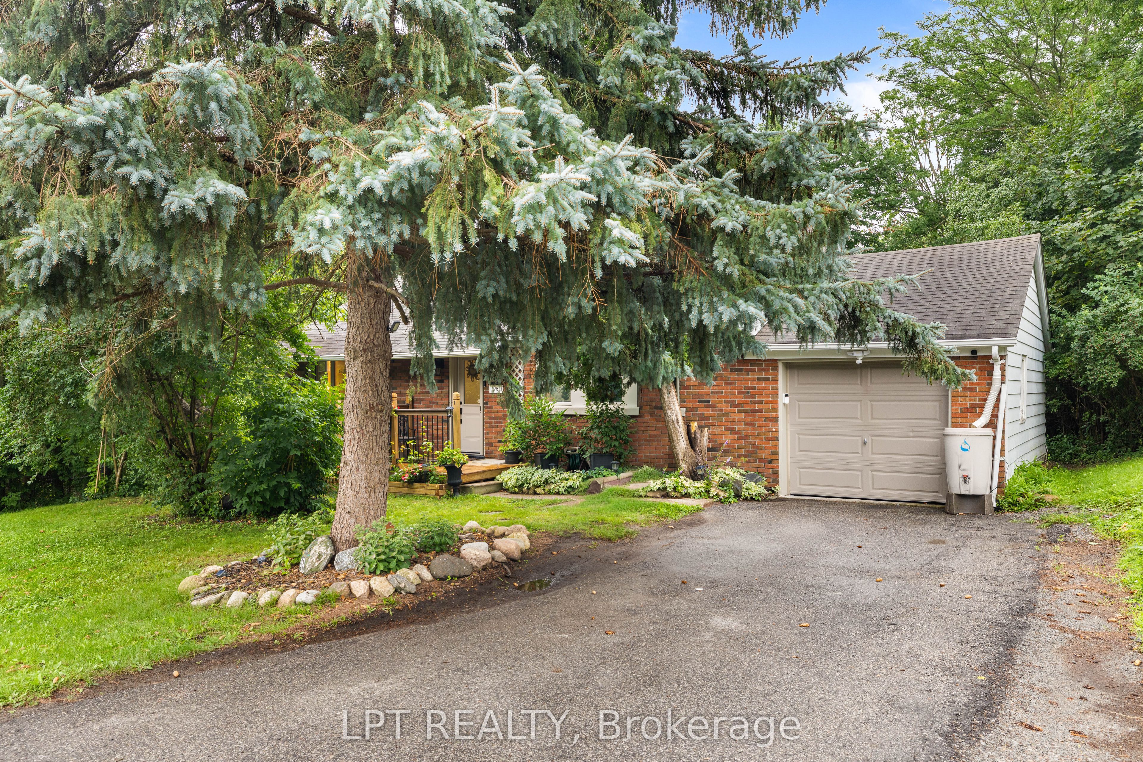 98 Don Mor Drive, Newmarket, ON L3Y 1G7 photo 4