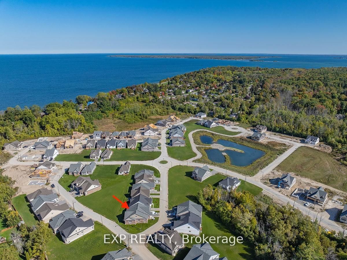 4 Palmira Drive, Georgina, ON L0E 1R0 photo 2
