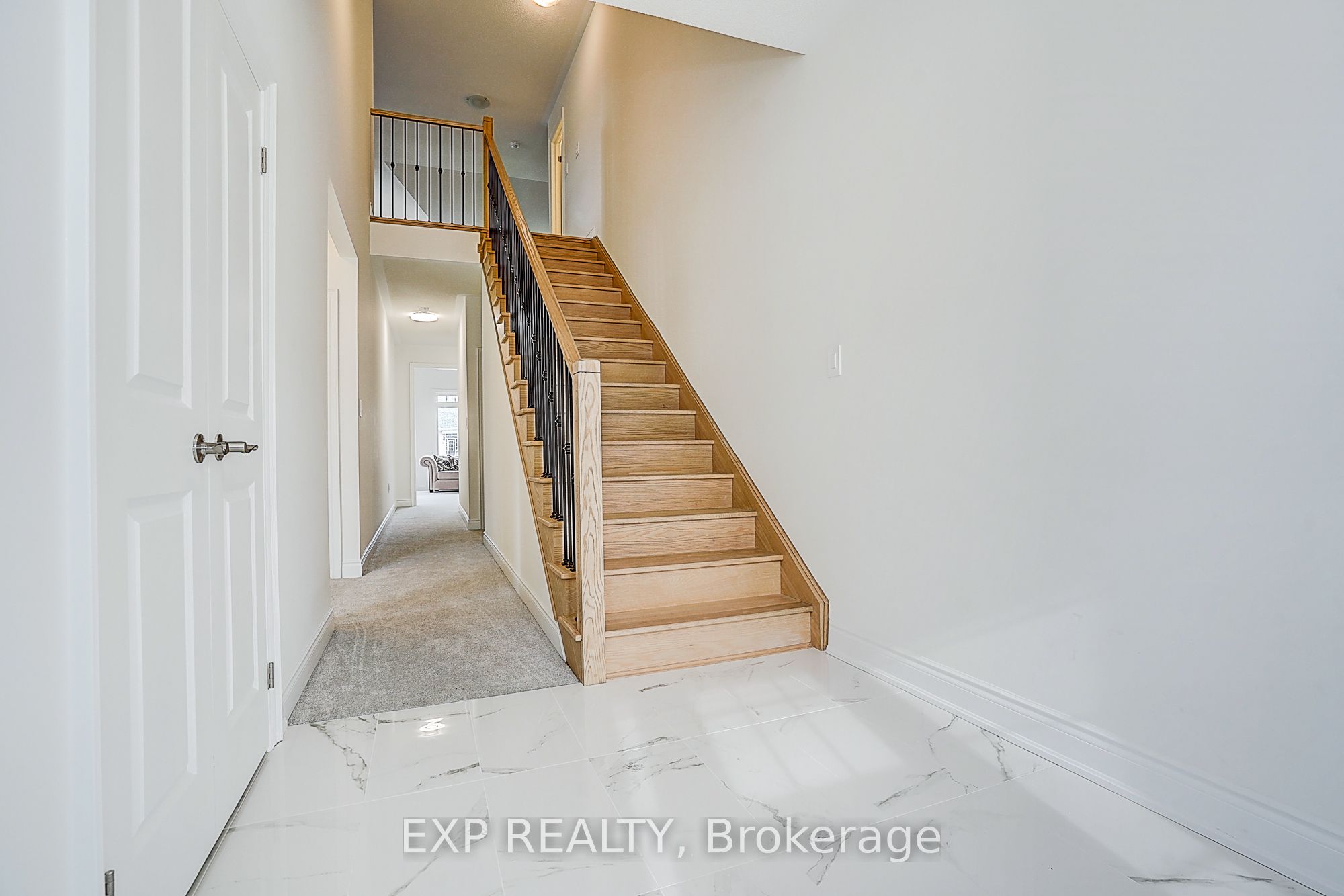 4 Palmira Drive, Georgina, ON L0E 1R0 photo 3