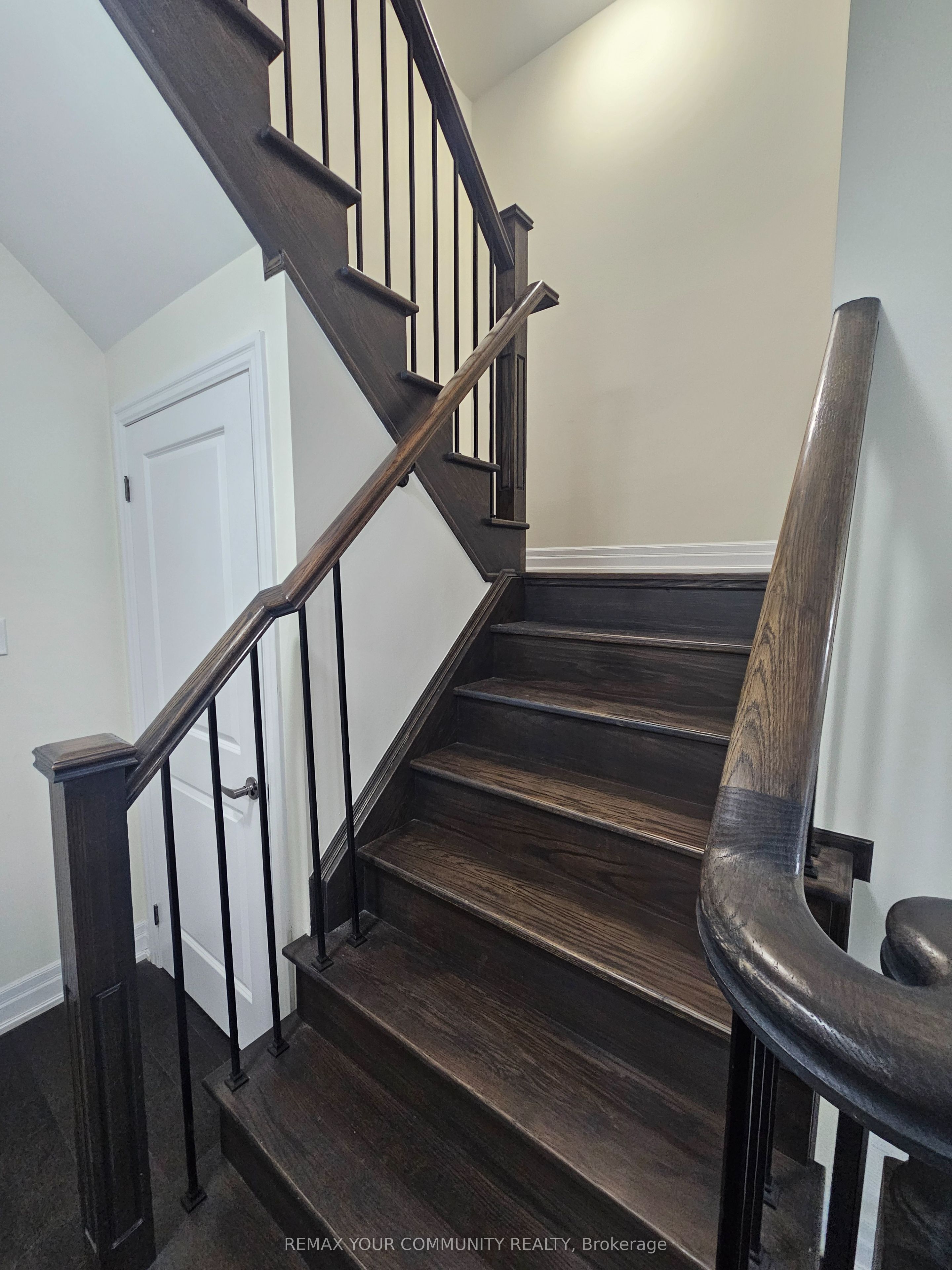 29 Amherst Circle, Vaughan, ON L6A 5A8 photo 5