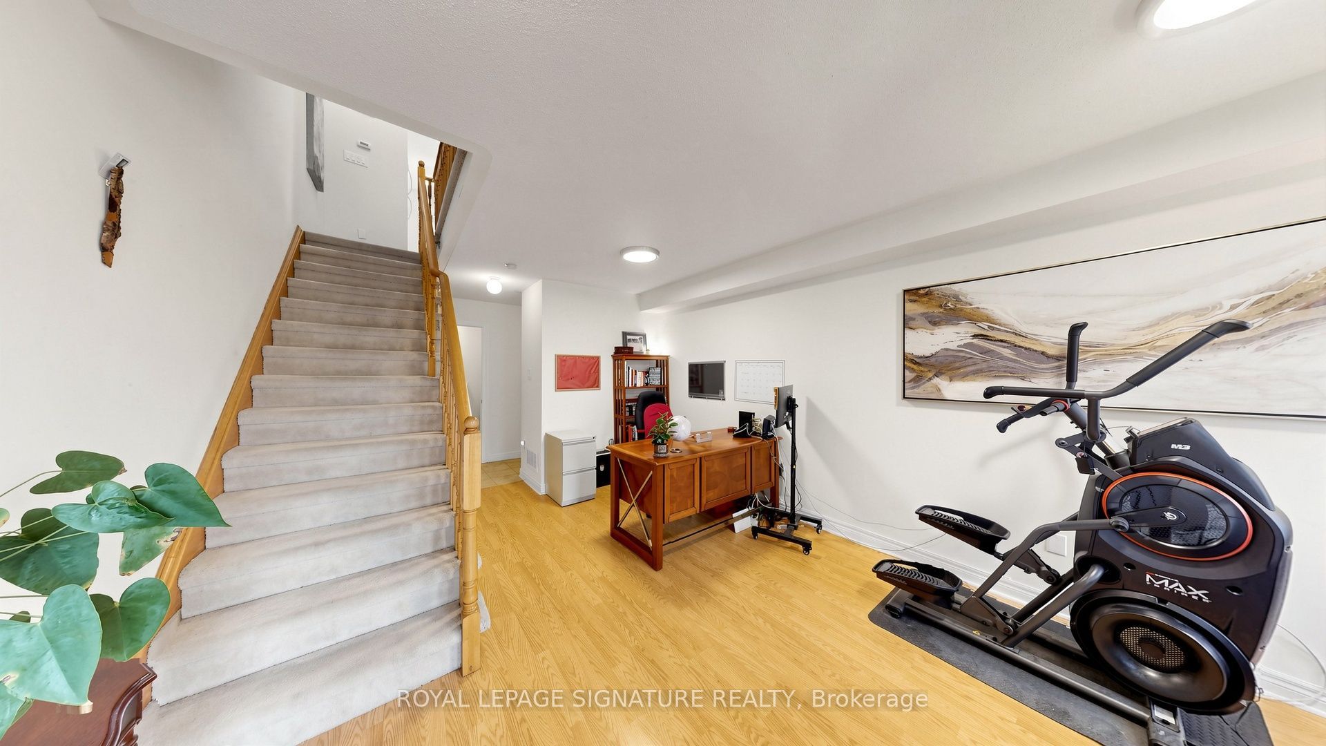 2433 Bur Oak Avenue, Markham, ON L6B 1G3 photo 2