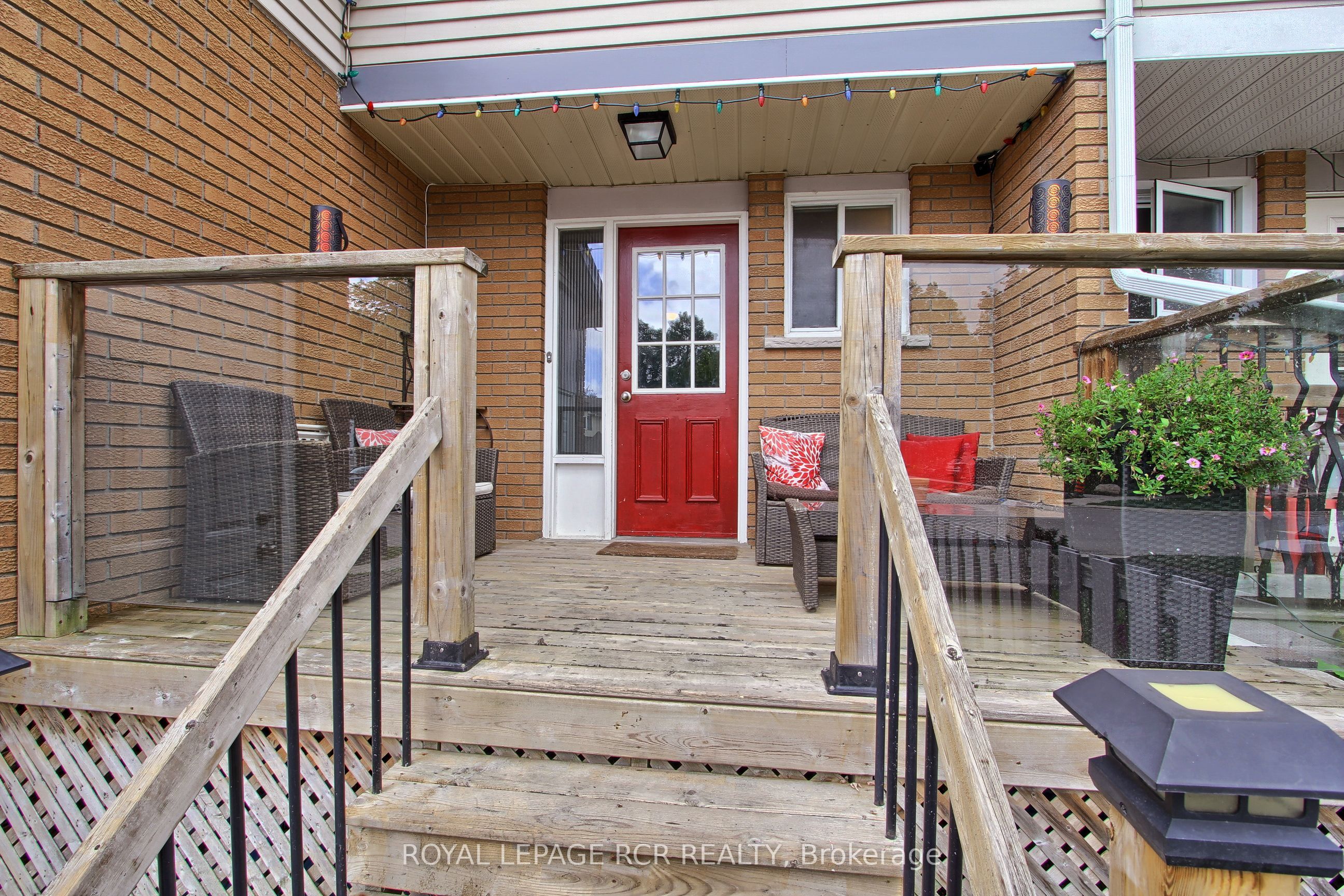 228 Collings Avenue, Bradford West Gwillimbury, ON L3Z 1W3 photo 3