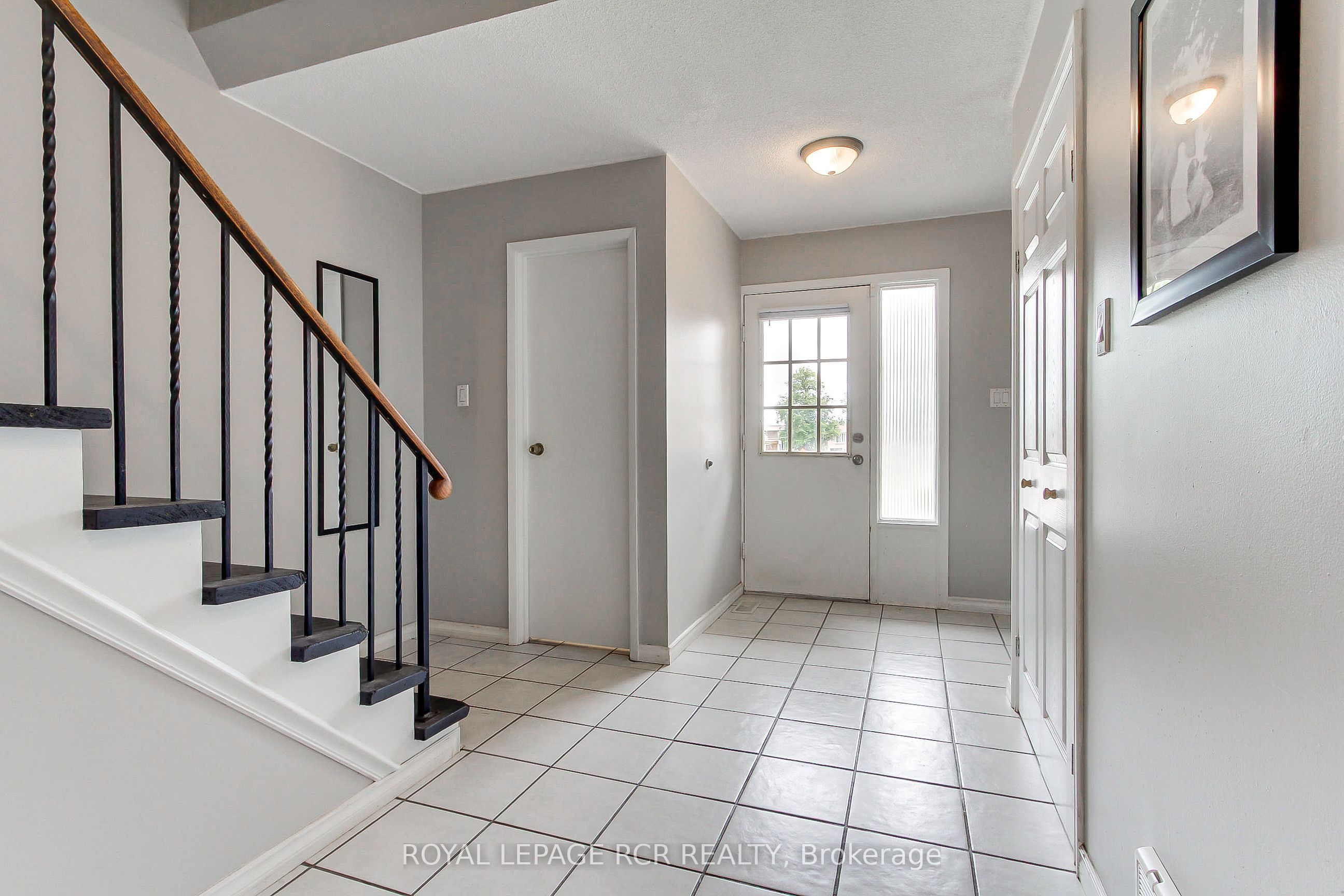 228 Collings Avenue, Bradford West Gwillimbury, ON L3Z 1W3 photo 5