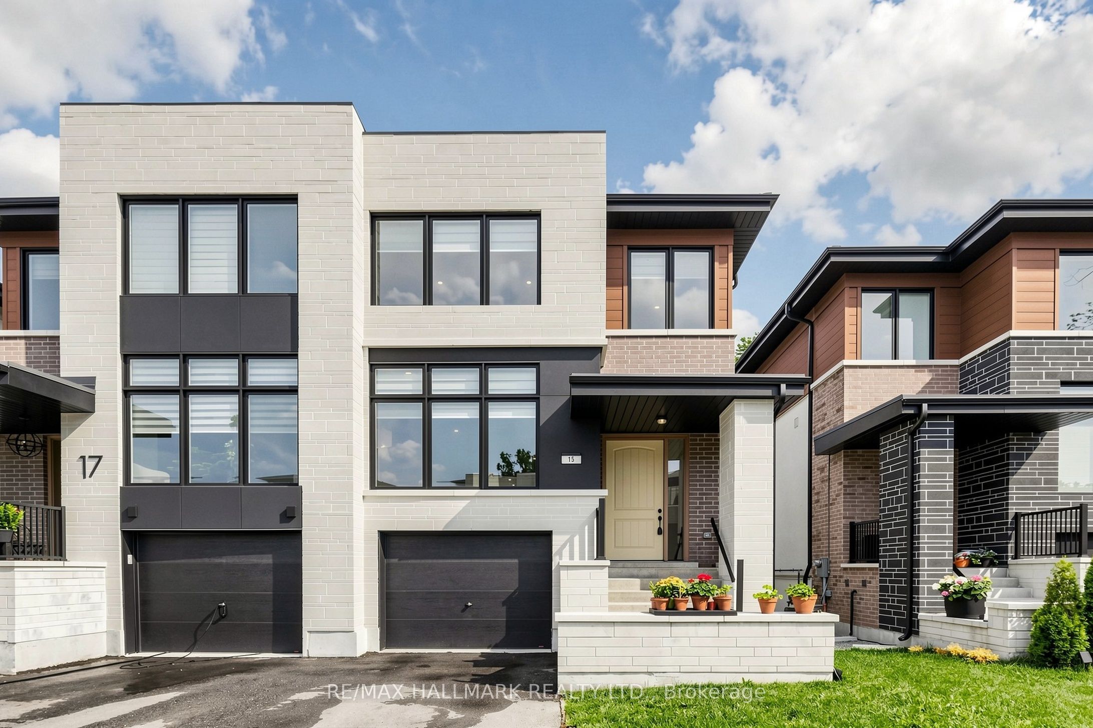 15 Direzze Court S, Richmond Hill, ON L4C 5T8 photo 4