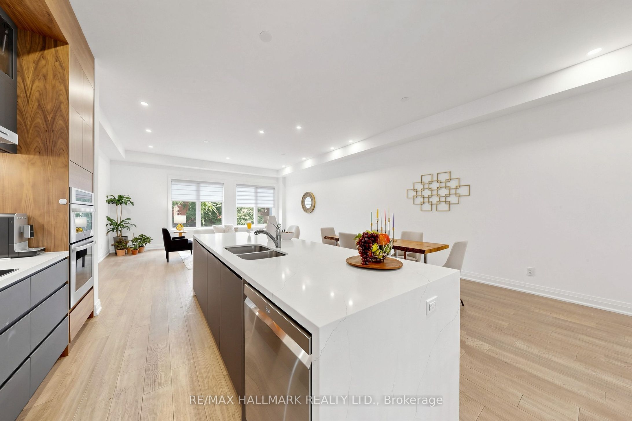 15 Direzze Court S, Richmond Hill, ON L4C 5T8 photo 5