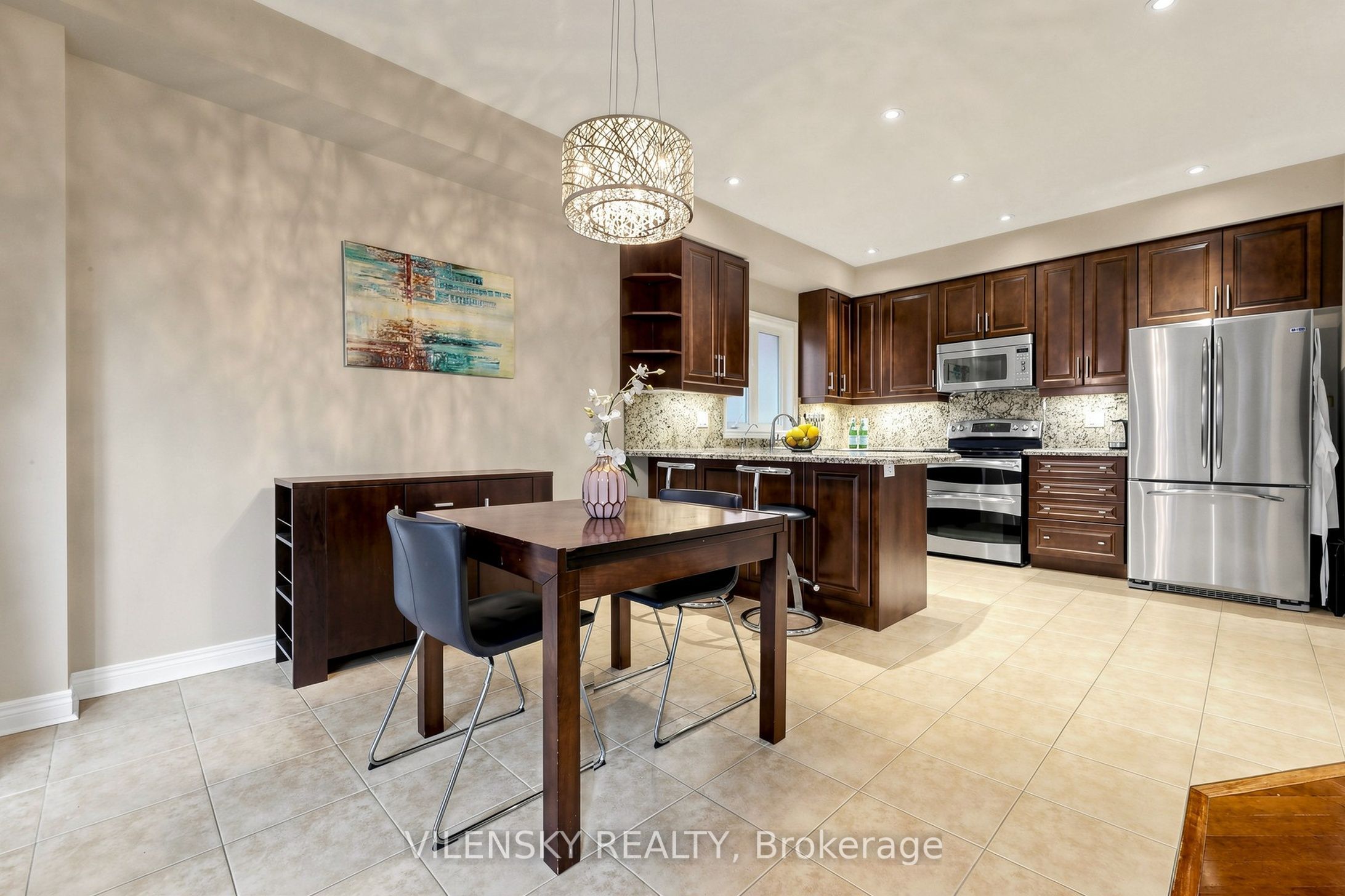 32 Santa Amato Crescent, Vaughan, ON L4J 0E9 photo 4