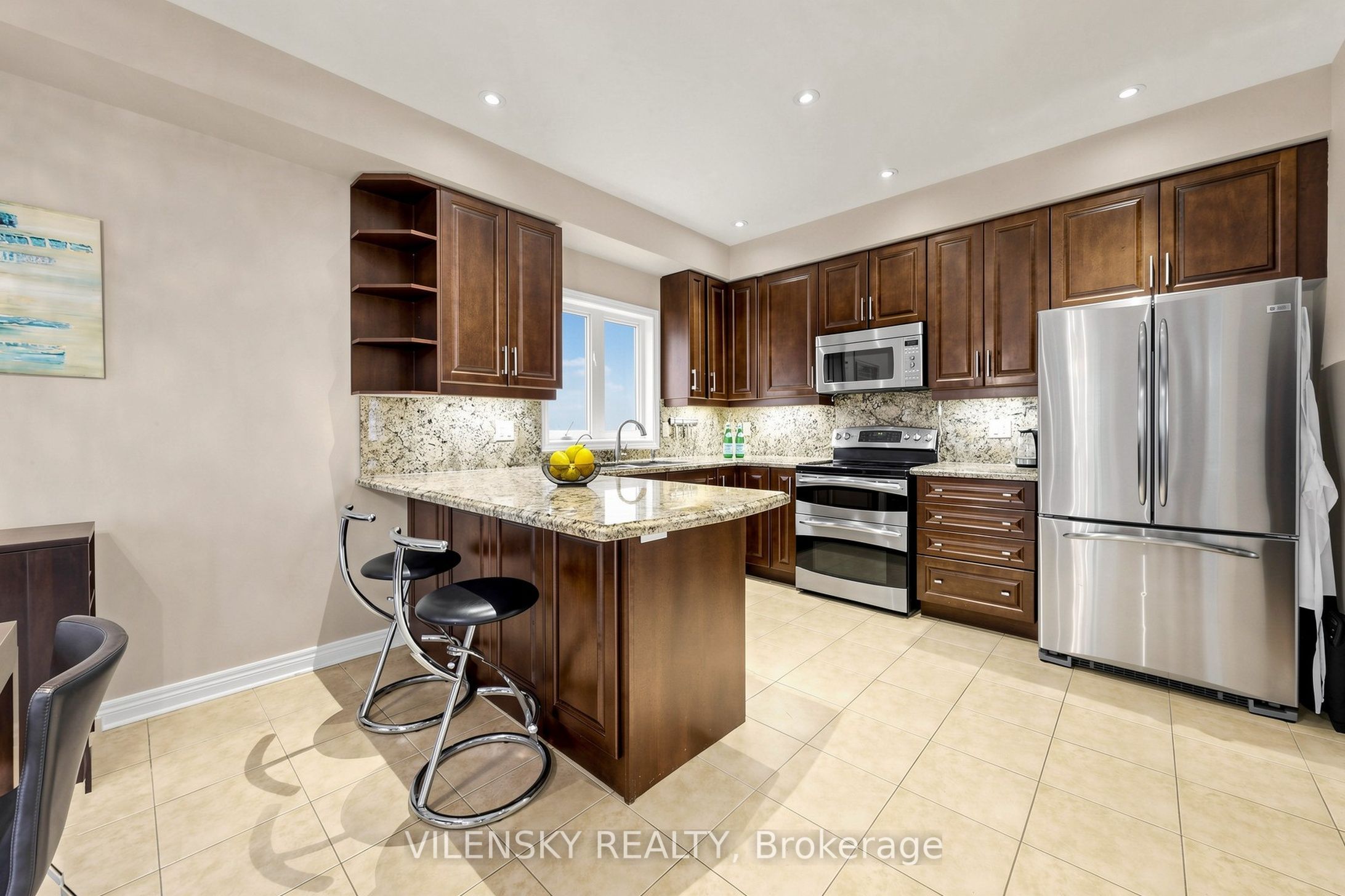 32 Santa Amato Crescent, Vaughan, ON L4J 0E9 photo 5