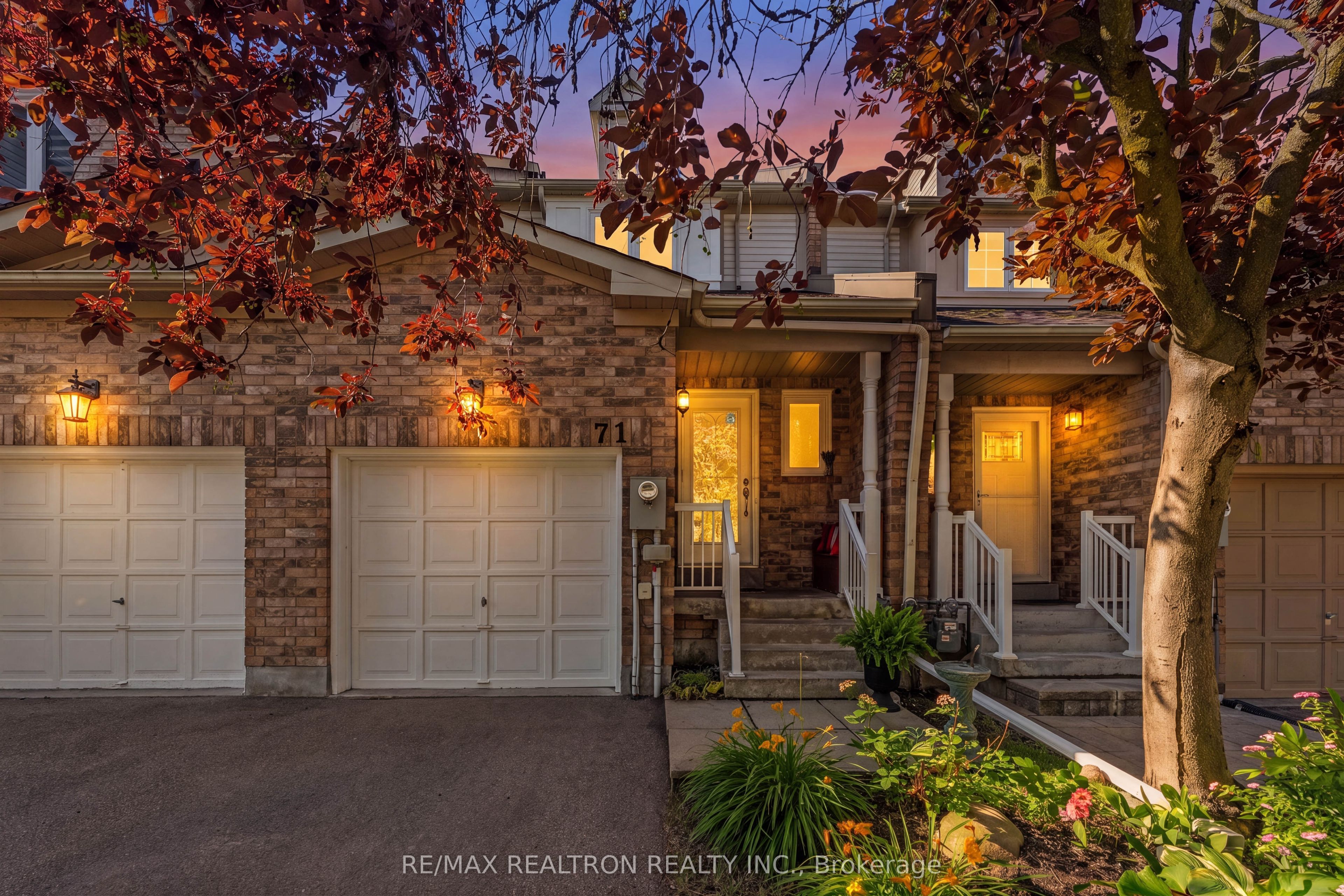 71 Ochalski Road, Aurora, ON L4G 7J3