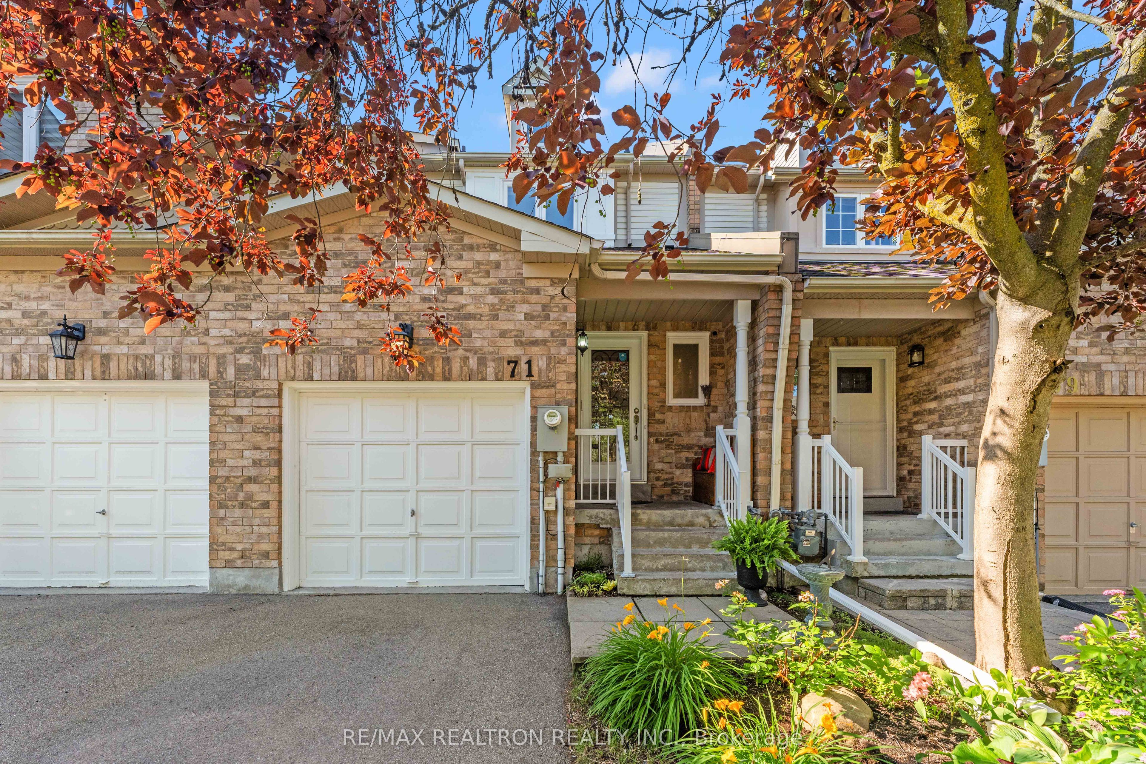 71 Ochalski Road, Aurora, ON L4G 7J3 photo 2