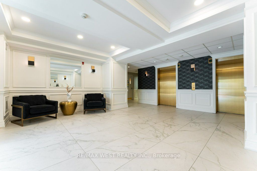 4620 Highway 7 Avenue PH 413, Vaughan, ON L4L 0B3 photo 4