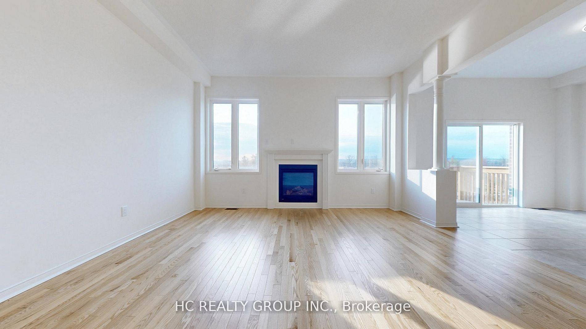156 Hartney Drive, Richmond Hill, ON L4S 0L1 photo 2