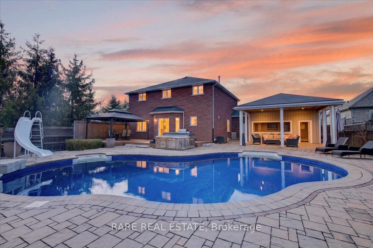 6 Brykman Road, Essa, ON L0L 2N2