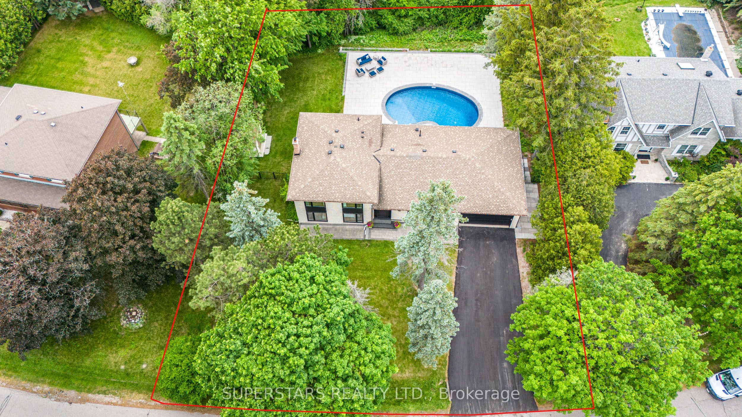 56 Cynthia Crescent, Richmond Hill, ON L4E 2P9 photo 2