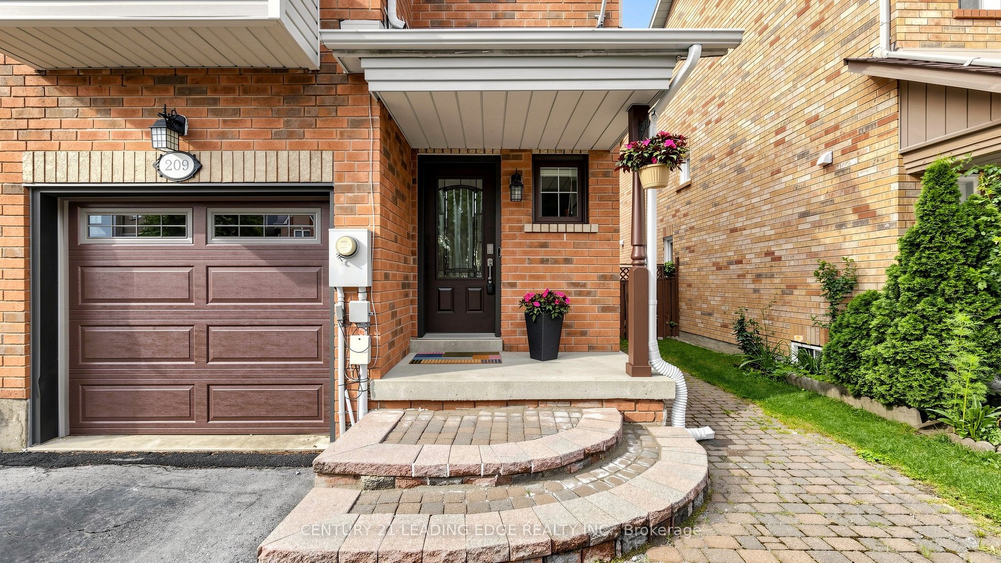 209 Kelso Crescent, Vaughan, ON L6A 2C9 photo 3