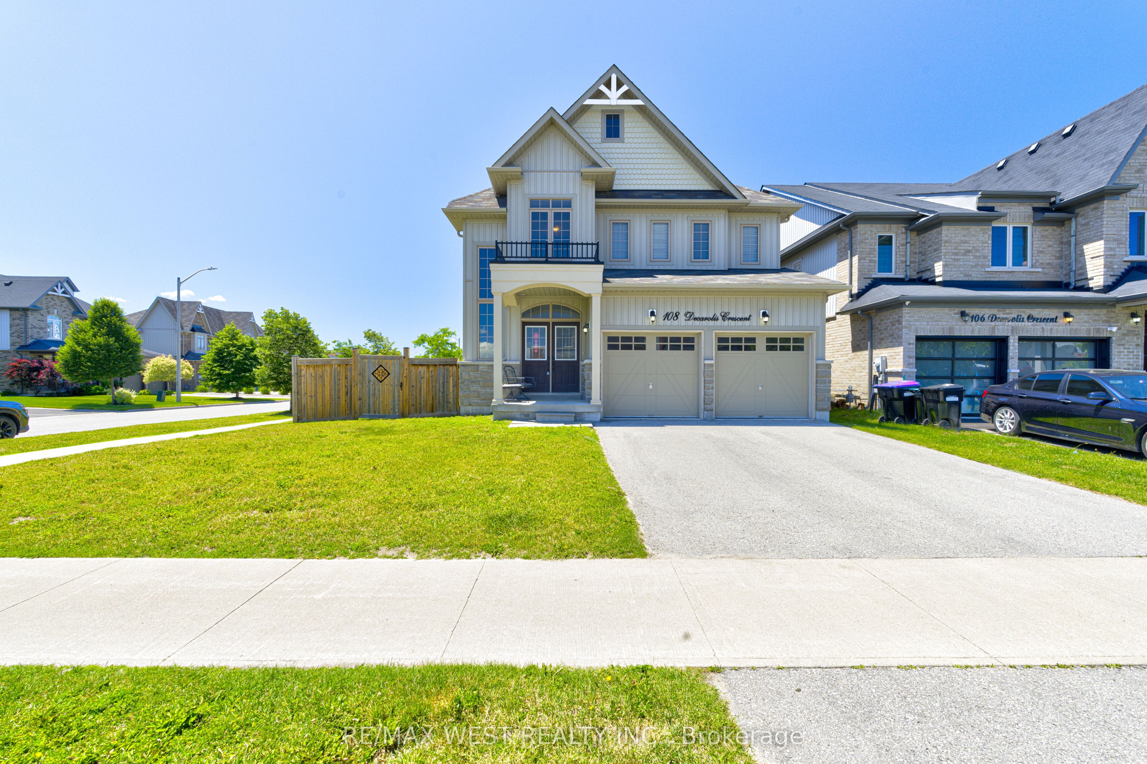 108 Decarolis Crescent, Essa, ON L0M 1B4