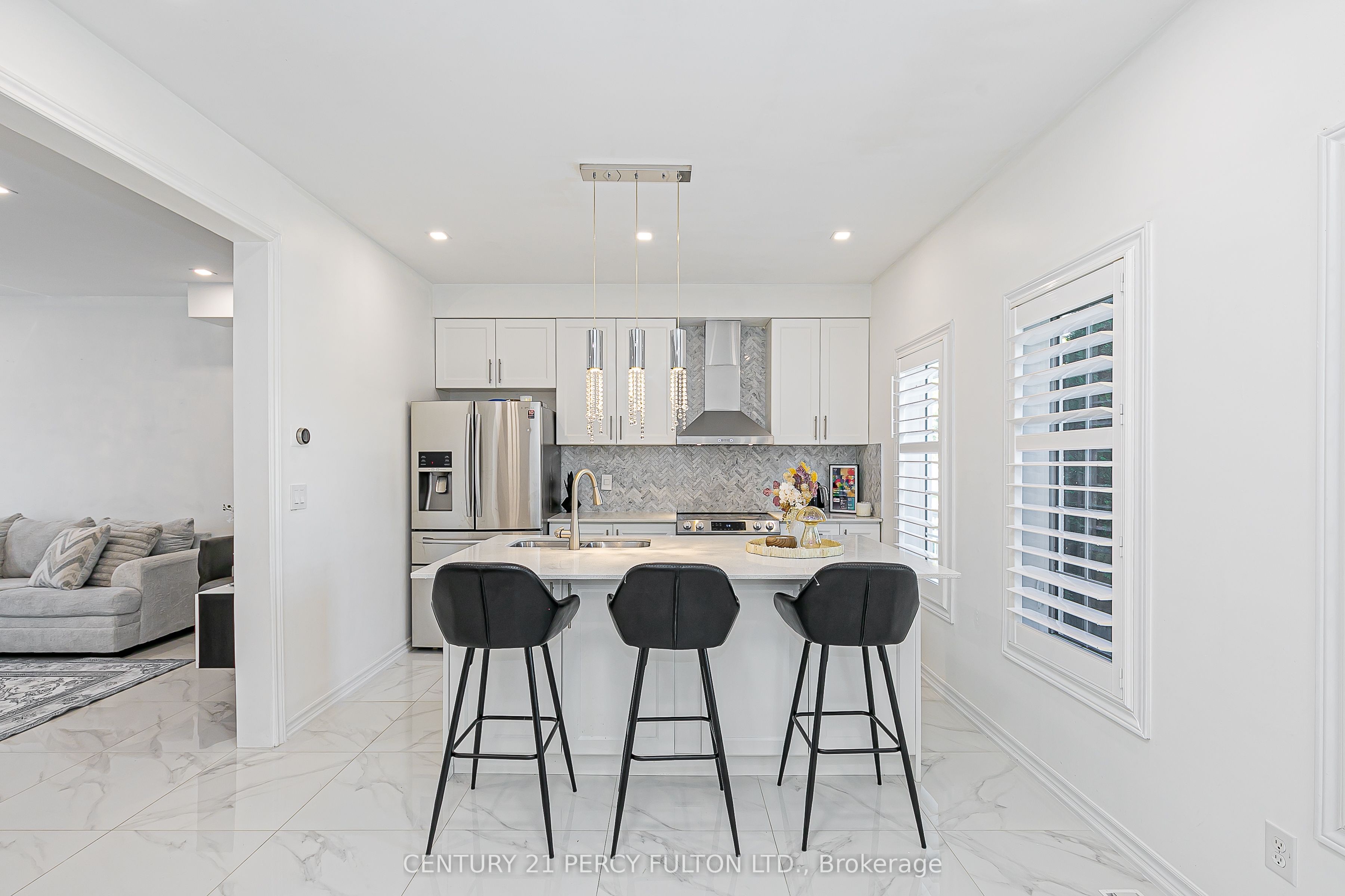 29 Vettese Court, Markham, ON L6B 0V6 photo 5