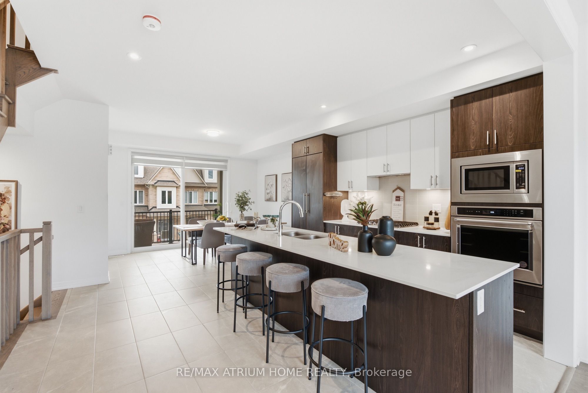 9100 Woodbine Avenue, Markham, ON L3R 0J7 photo 3