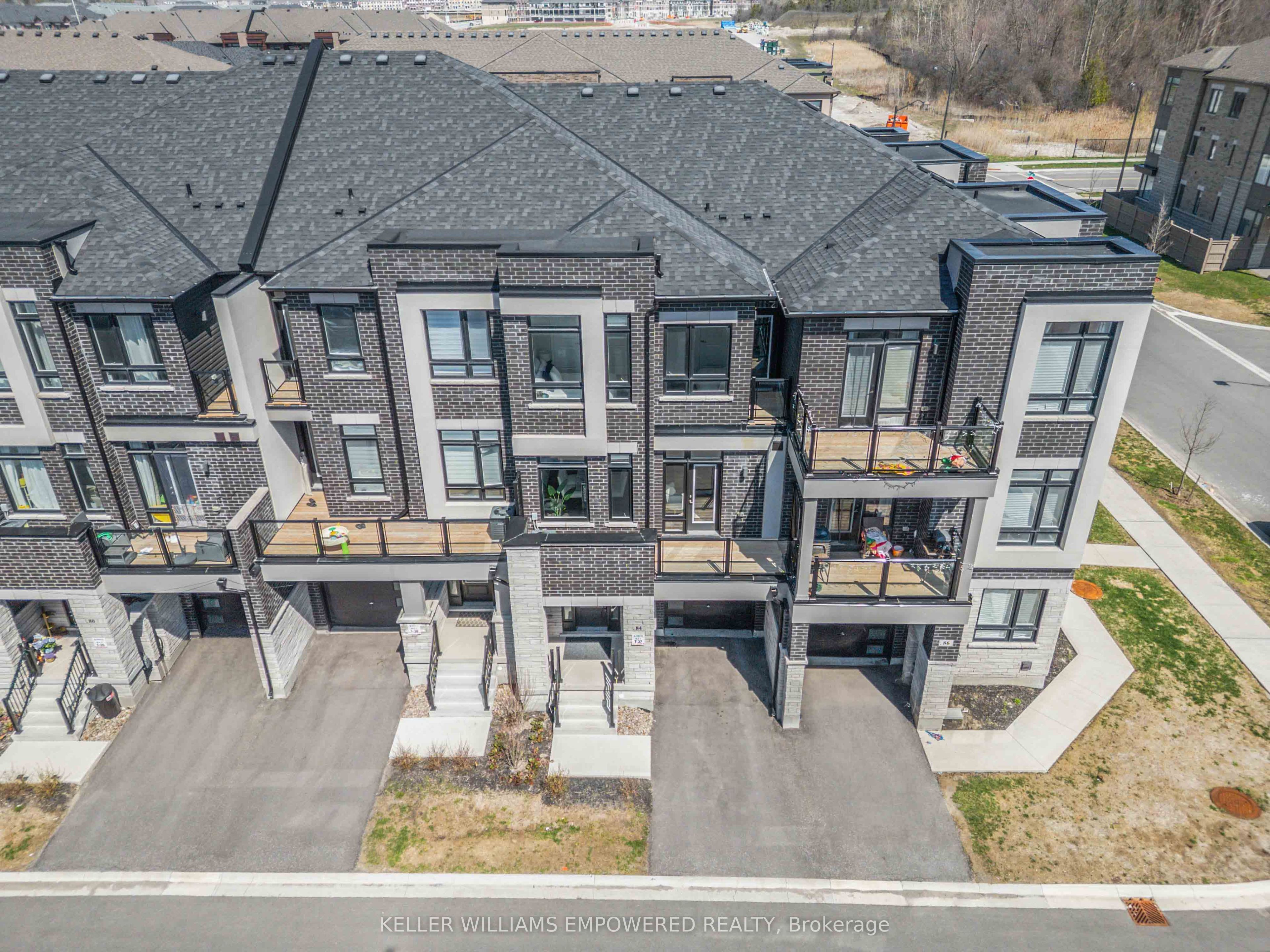 84 Riley Reed Lane, Richmond Hill, ON L4S 0M3 photo 2
