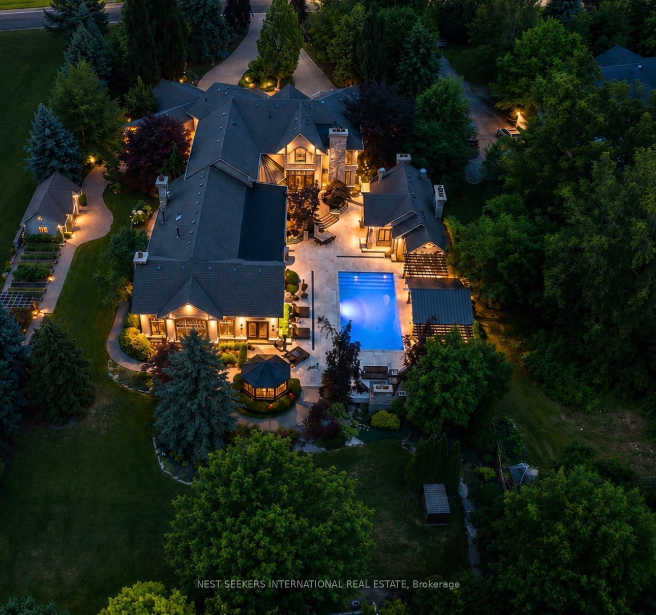 60 Rachelle Court, Vaughan, ON L3L 0A8