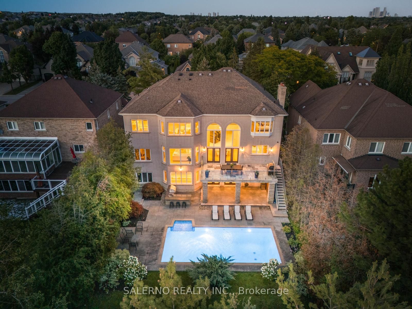 188 Deerchase Circle, Vaughan, ON L4H 1G9