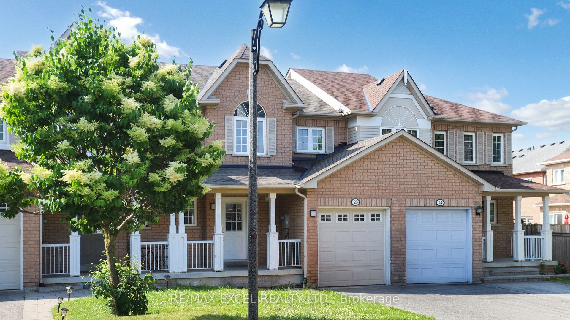 25 Autumnglen Road, Markham, ON L6E 1T8