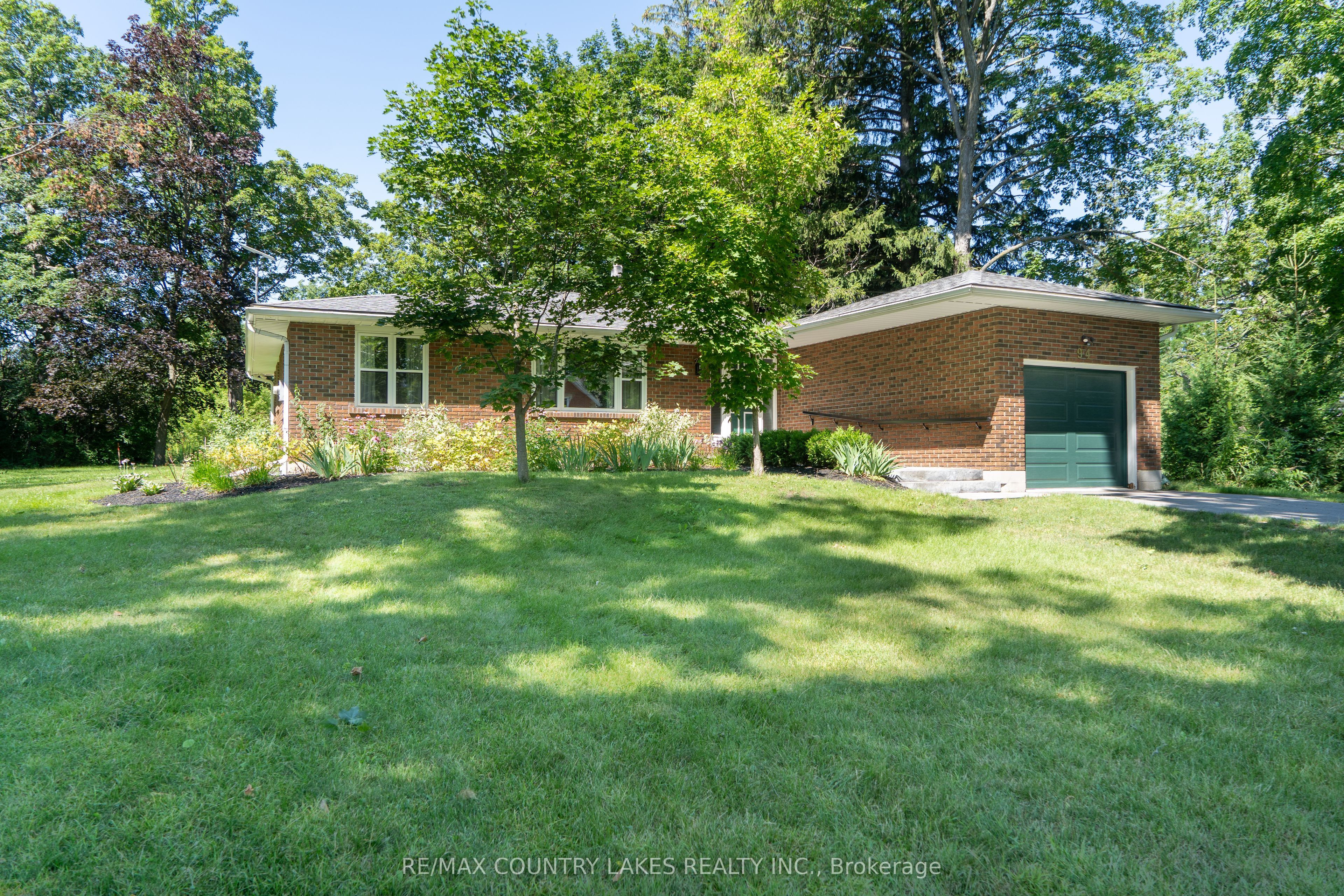 94 Laidlaw Street N, Brock, ON L0E 1E0 photo 2