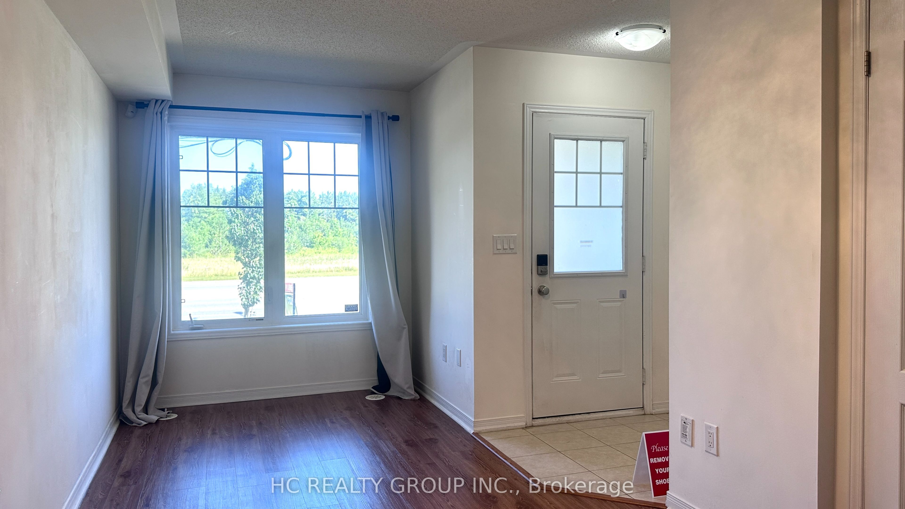 5257 Major Mackenzie Drive E, Markham, ON L6C 0N3 photo 3