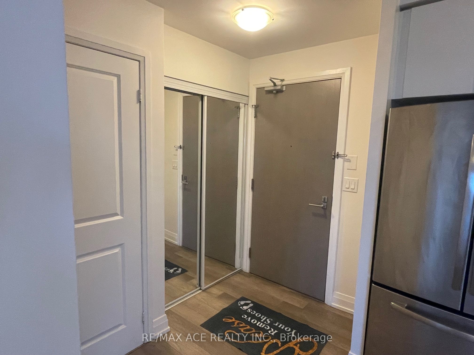7165 Yonge Street 1902, Markham, ON L3T 0C9 photo 2