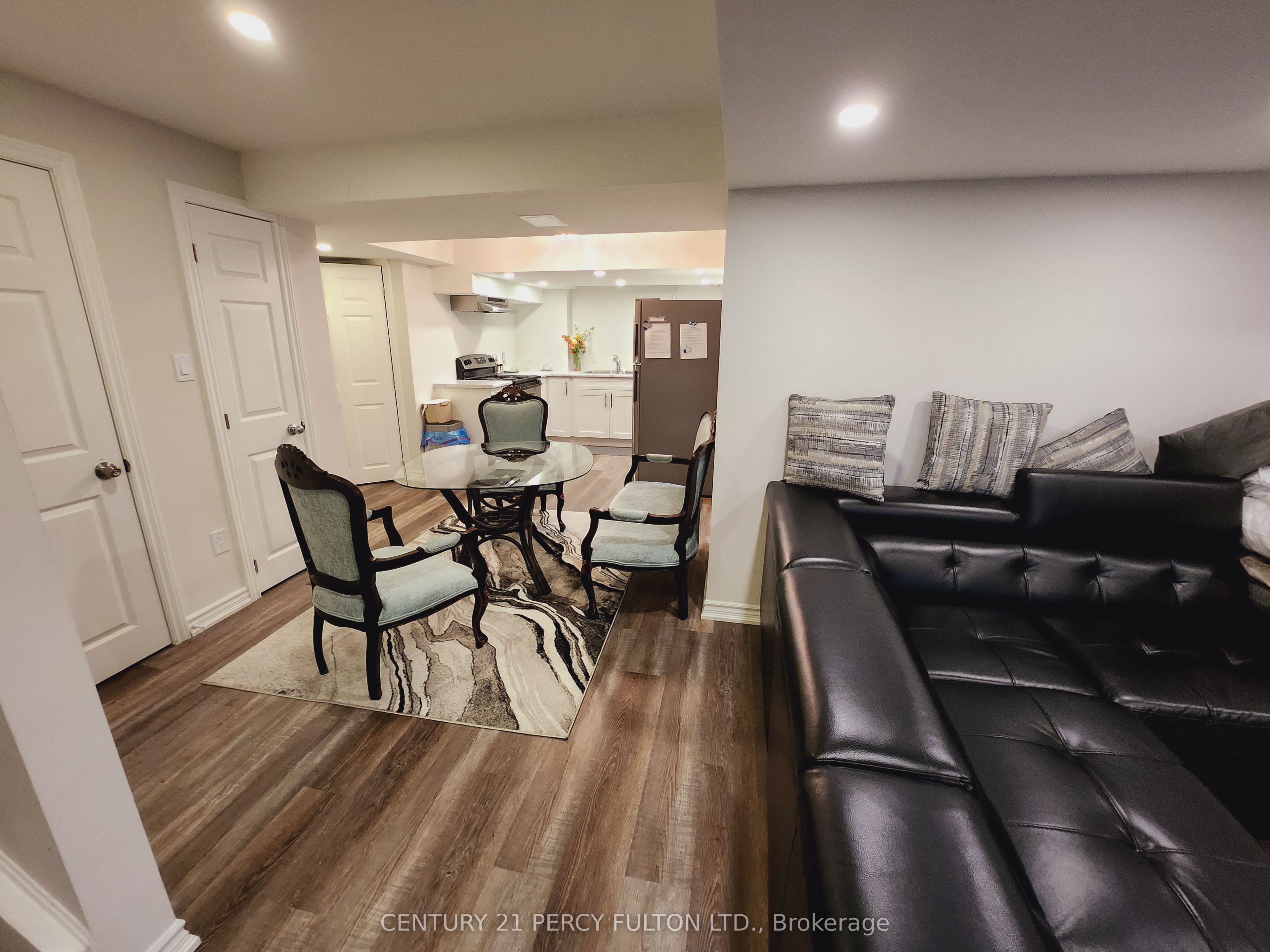 141 Rizal Avenue, Markham, ON L6B 0E7