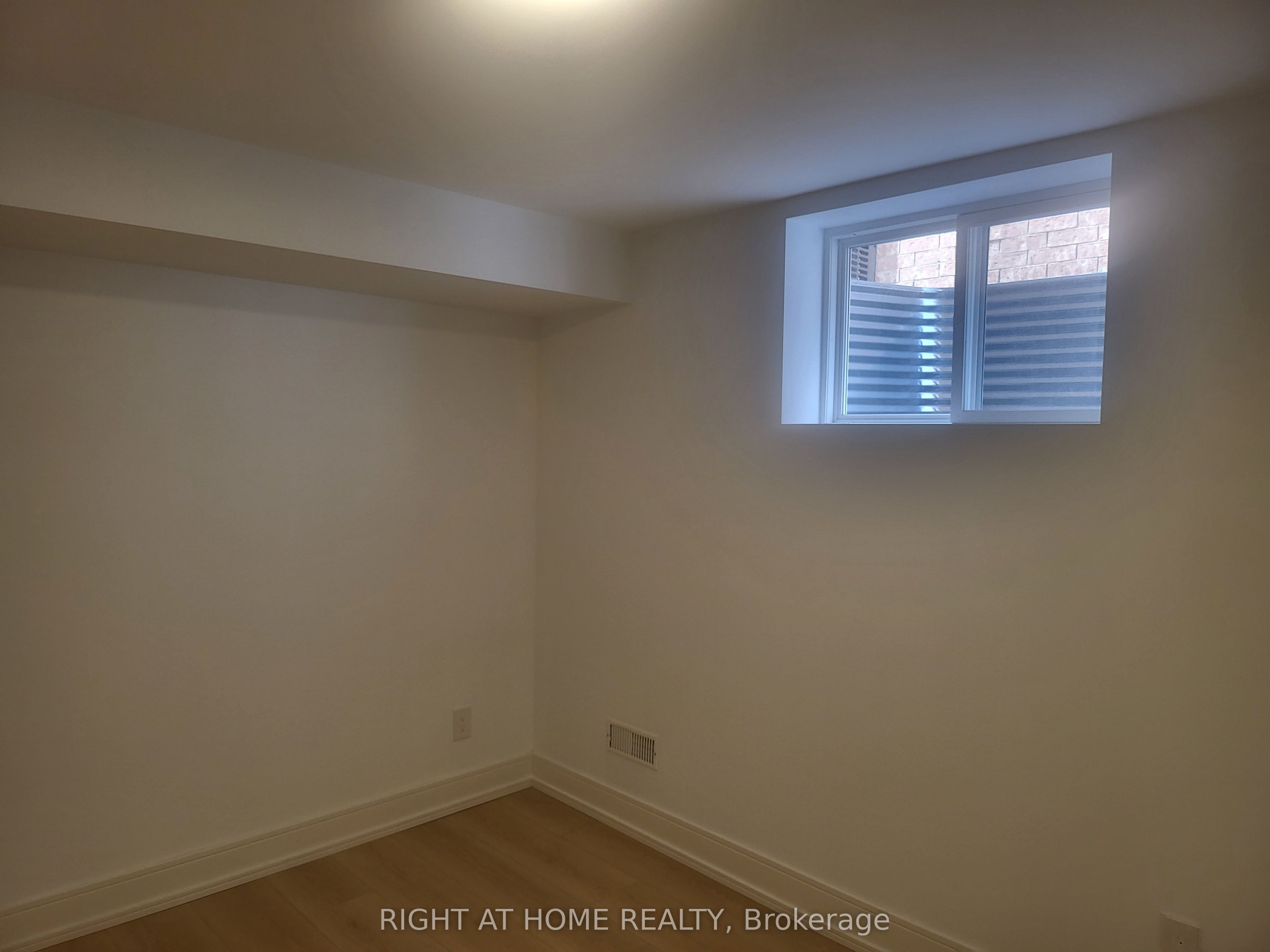 227 Ridgecrest Road Bsmt, Markham, ON L6C 2W8 photo 5