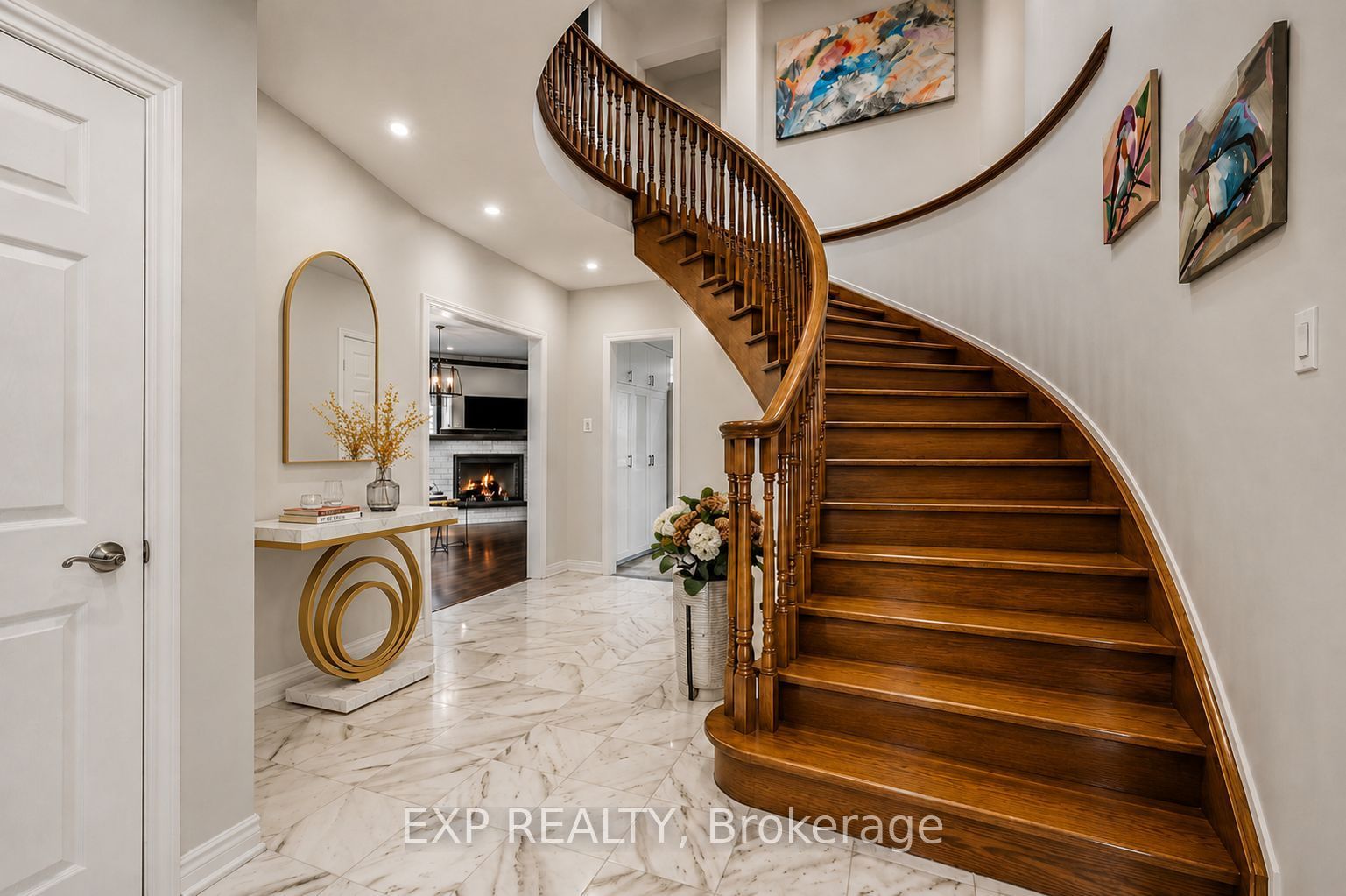 16 Wainwright Avenue, Richmond Hill, ON L4C 5R5 photo 4