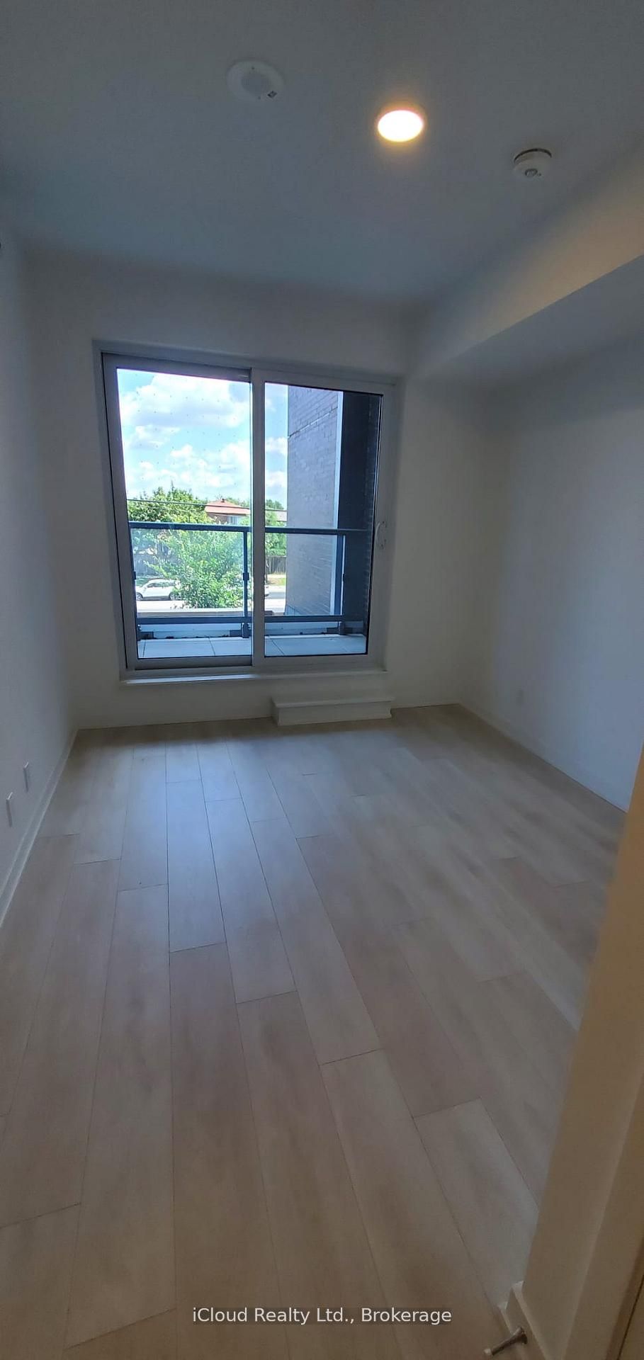 7950 Bathurst Street 210, Vaughan, ON L4J 0L4 photo 3