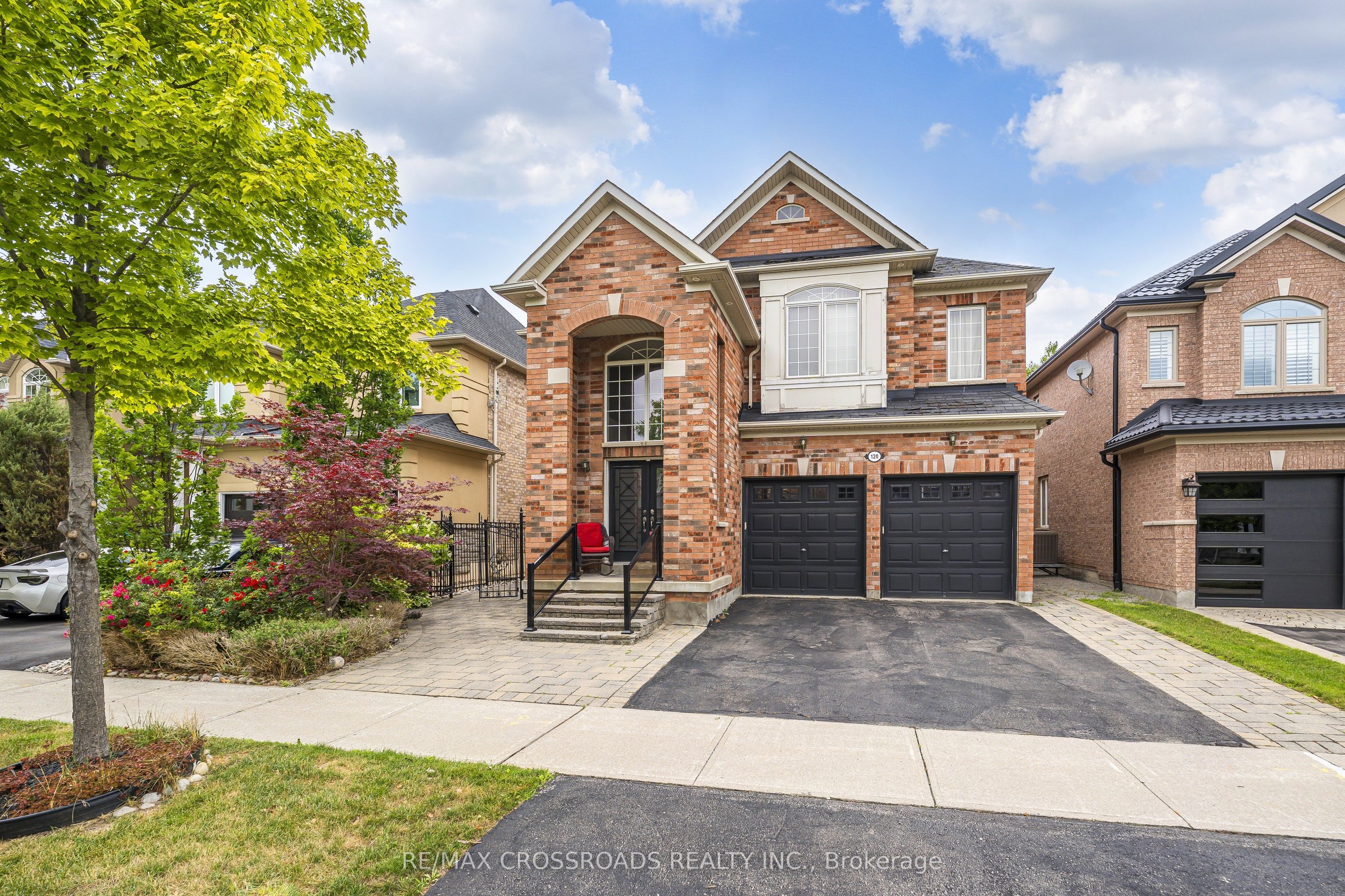 120 Golden Orchard Road, Vaughan, ON L6A 0M7 photo 2