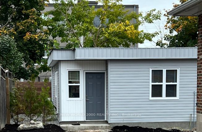 55 Rainbow Drive Apt A, Vaughan, ON L4L 2K3