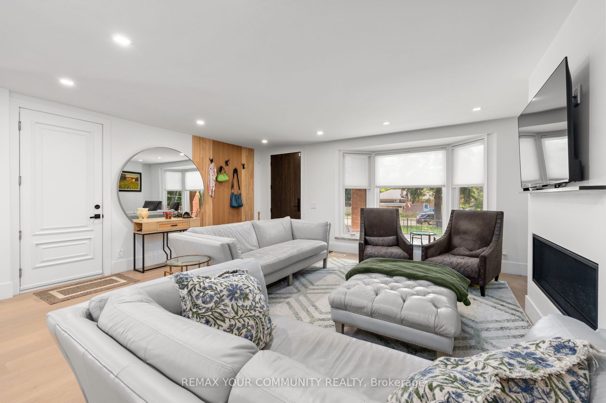 259 Rumble Avenue, Richmond Hill, ON L4C 4G5 photo 4
