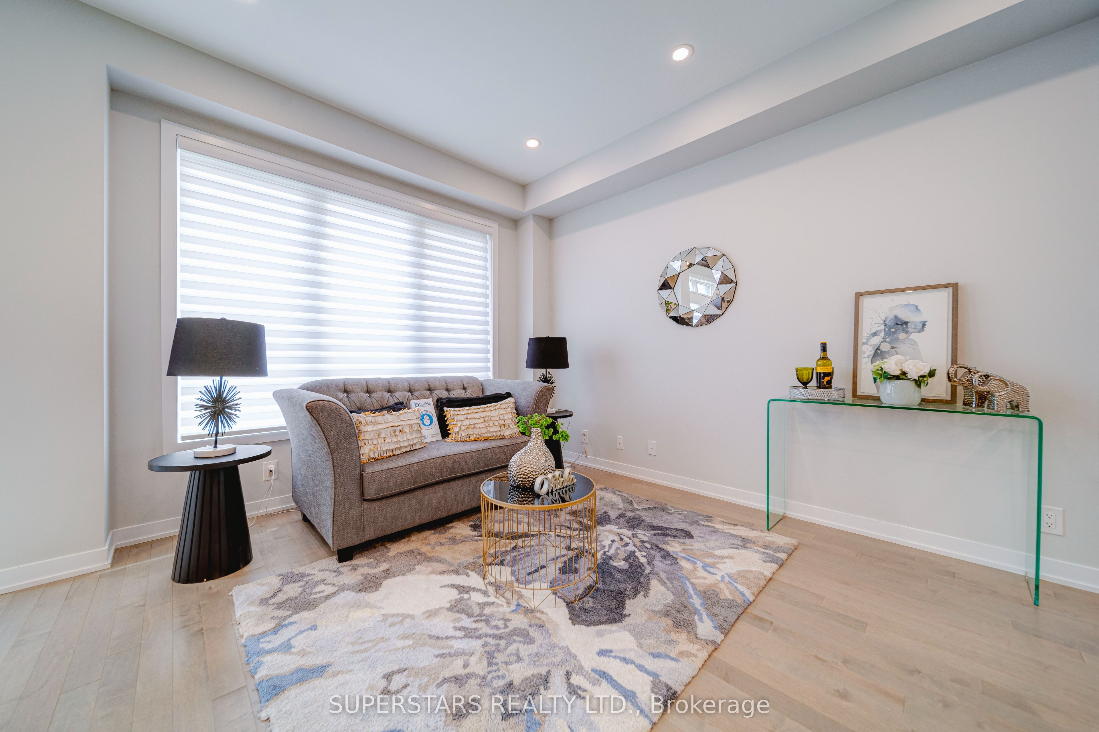 31 Harvey Bunker Crescent, Markham, ON L6C 3K3 photo 5
